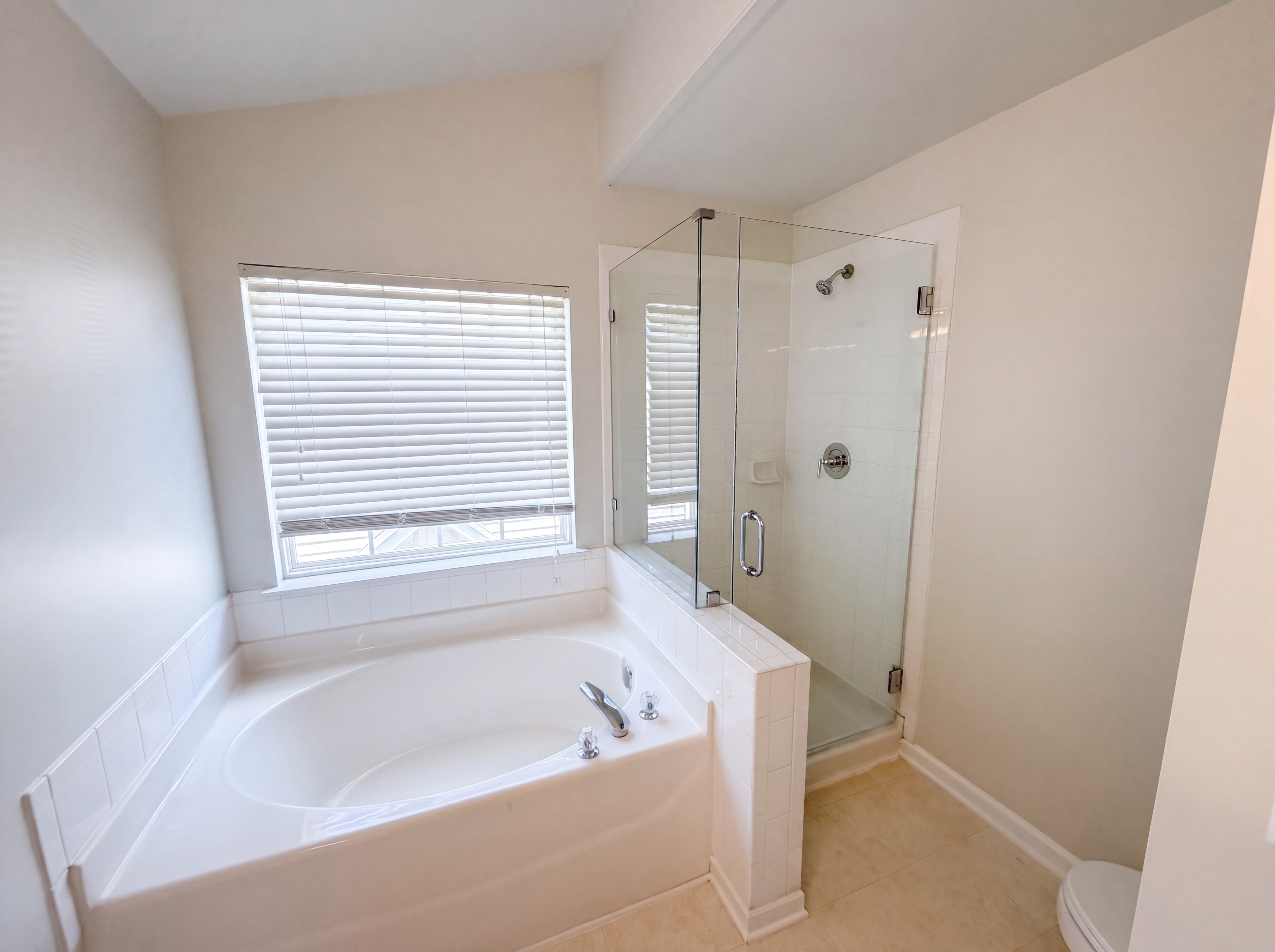 Photo 13 of 17 of 8409 Aztec Dawn Ct, Raleigh, NC