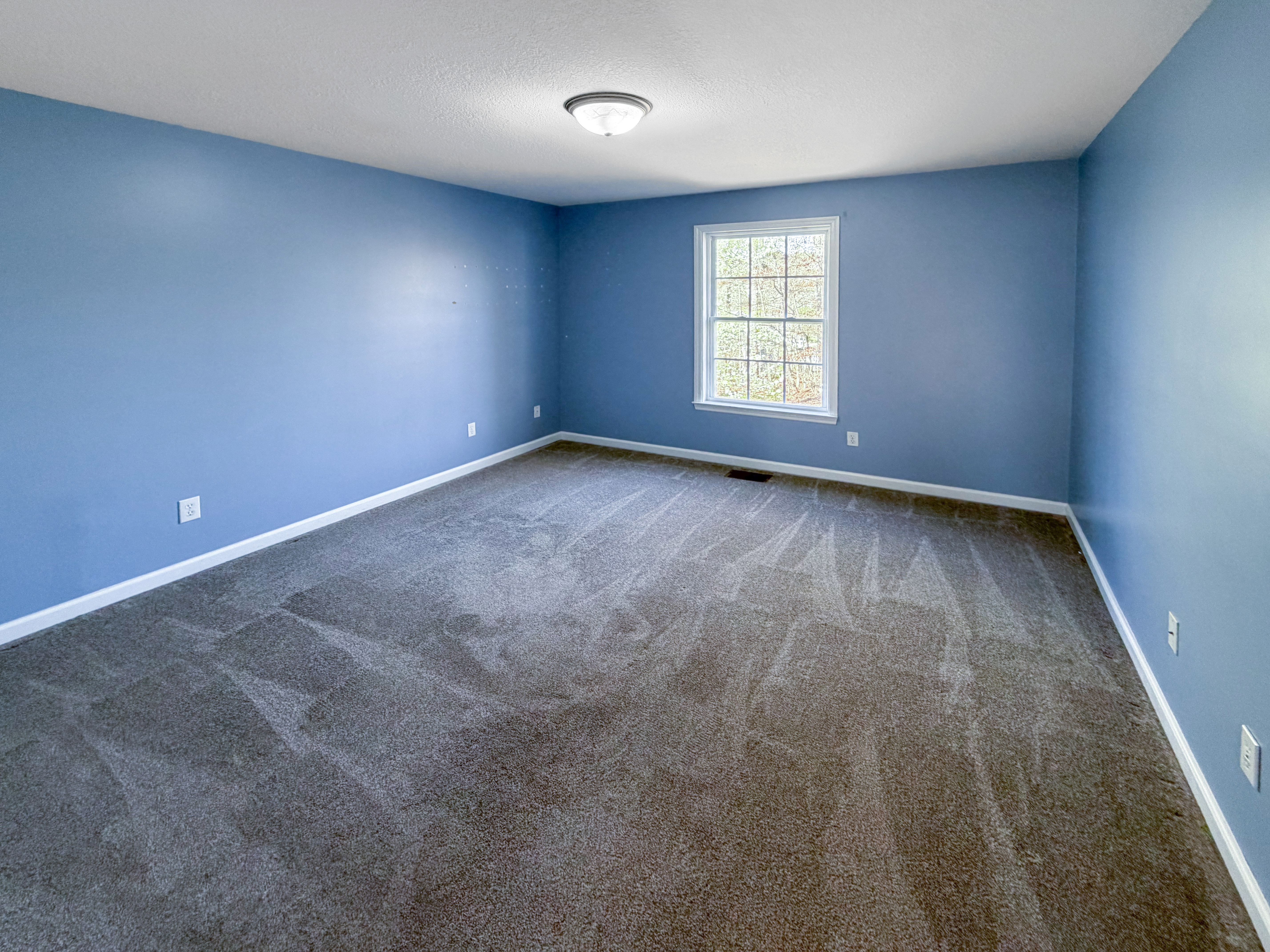 Photo 15 of 25 of 7446 Salmon Ln, Ooltewah, TN