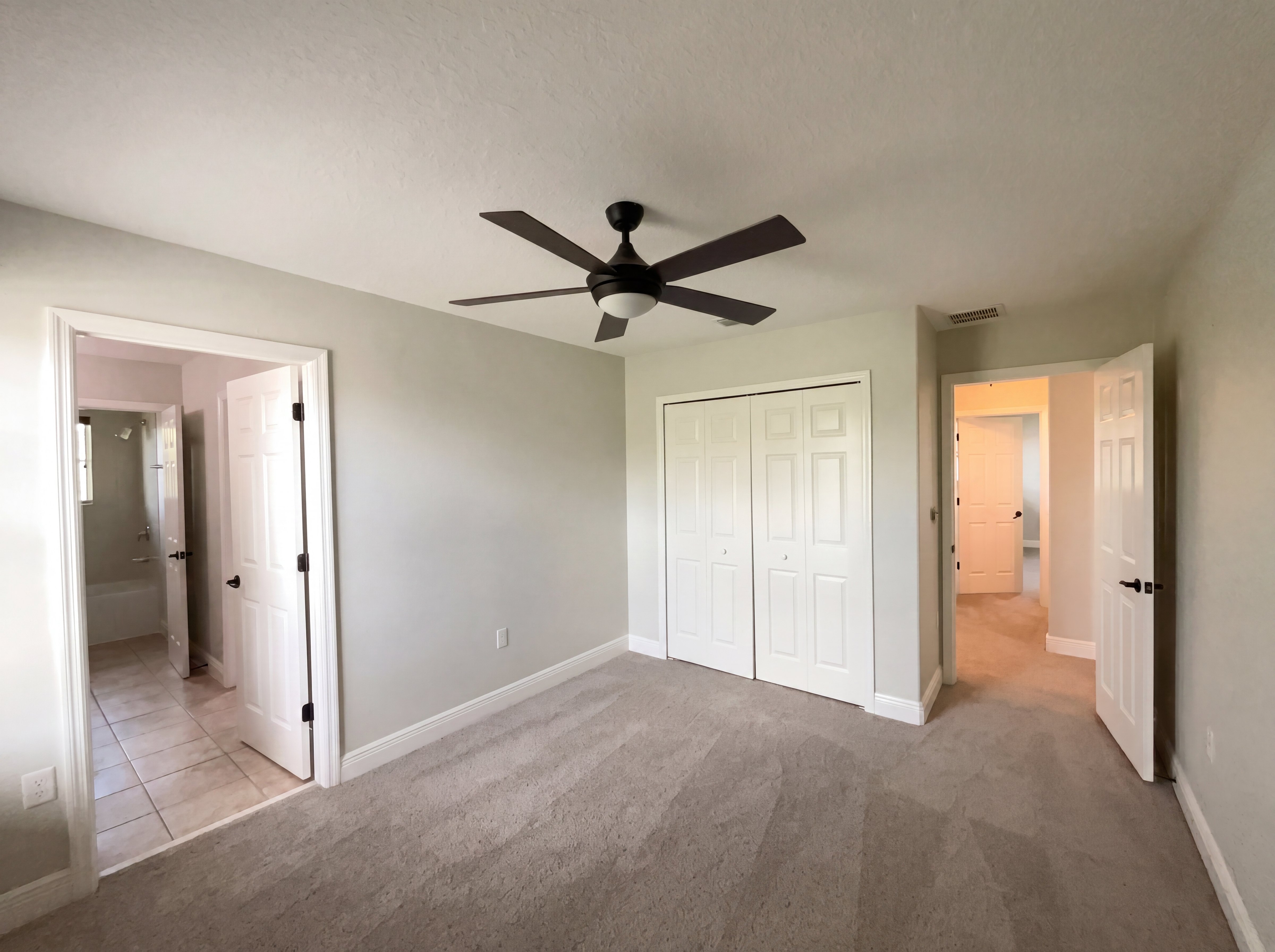 Photo 22 of 52 of 8715 Quiet Meadows Trl, Windermere, FL