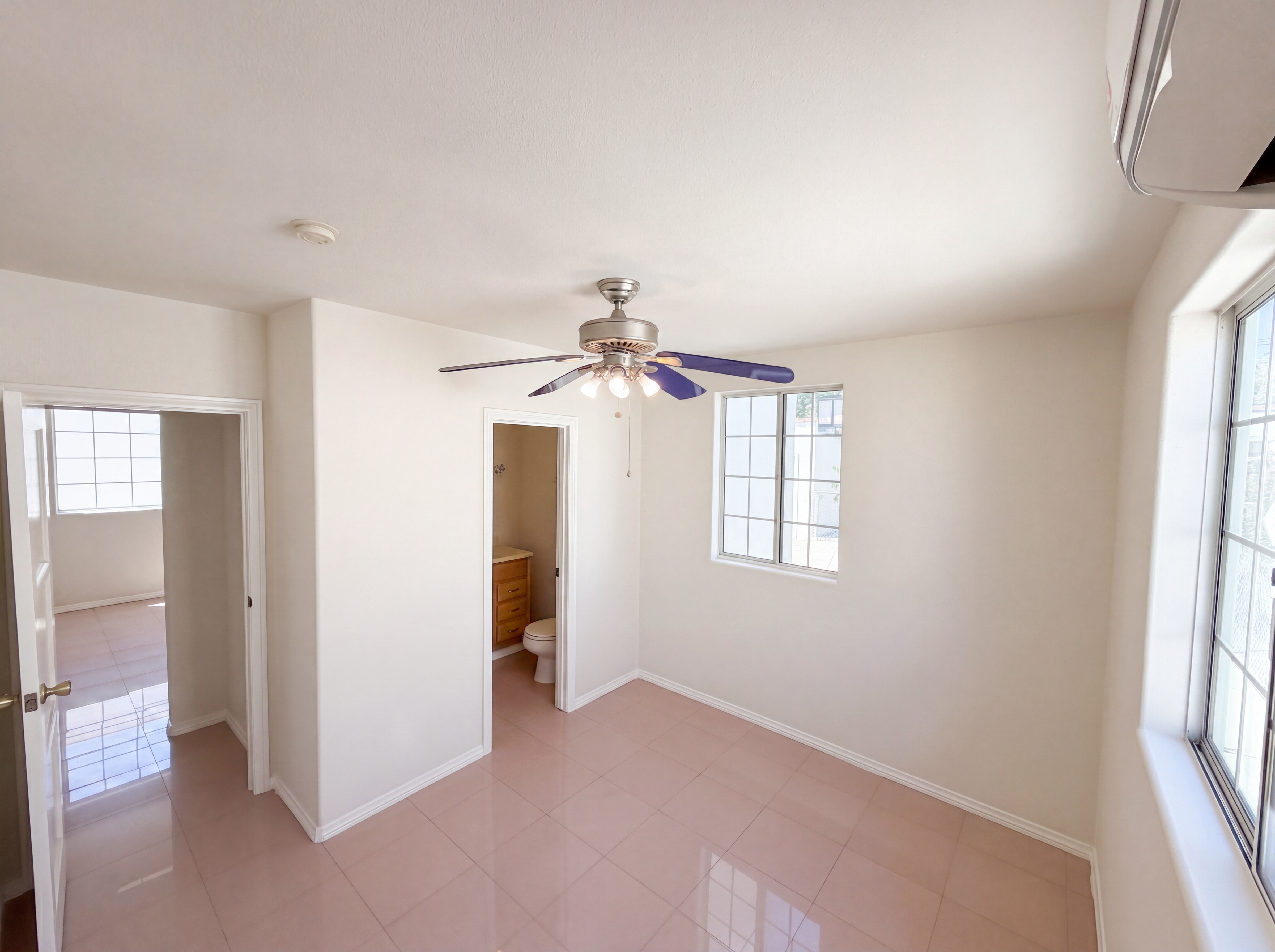 Photo 11 of 31 of 817 S 9th St, Alhambra, CA