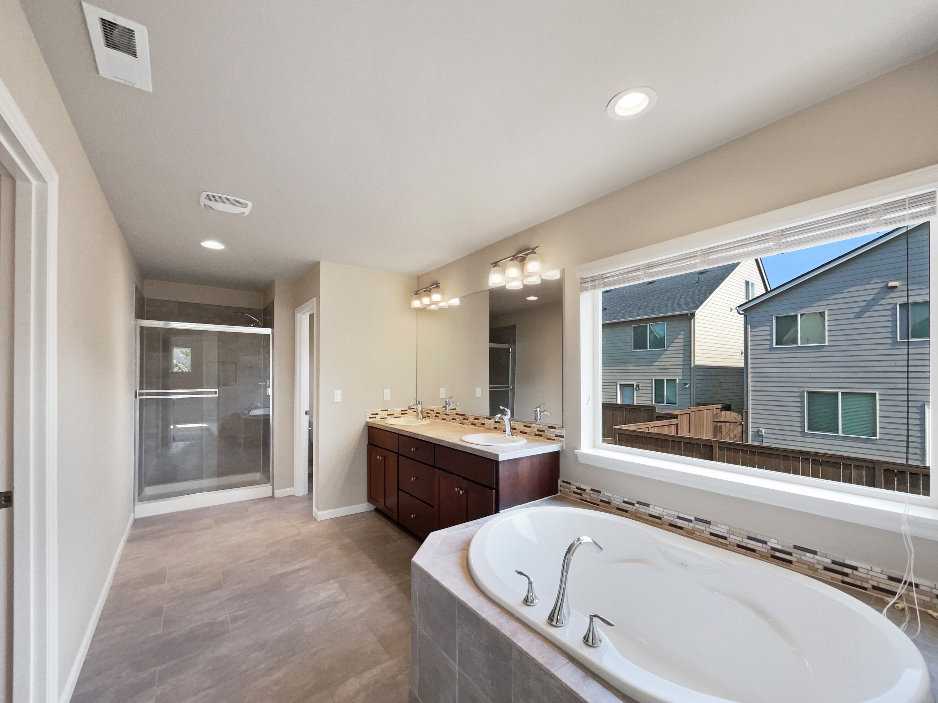 Photo 17 of 27 of 7074 NW 168th Ave, Portland, OR