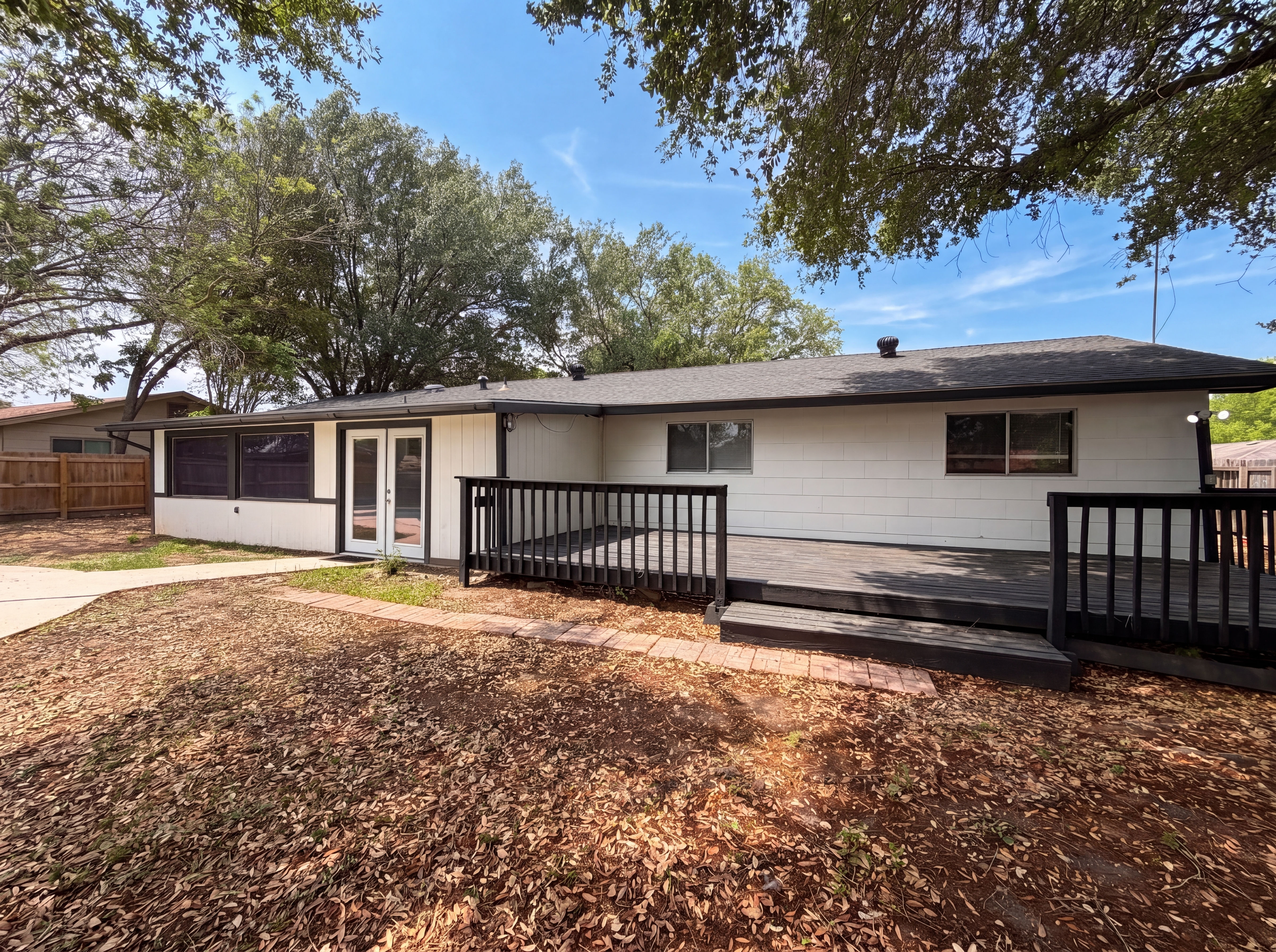 Photo 15 of 17 of 208 Forest Way, Schertz, TX