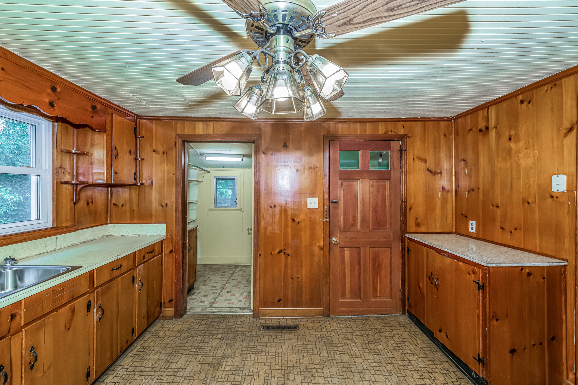 Photo 9 of 22 of 408 Walker St, Roxboro, NC