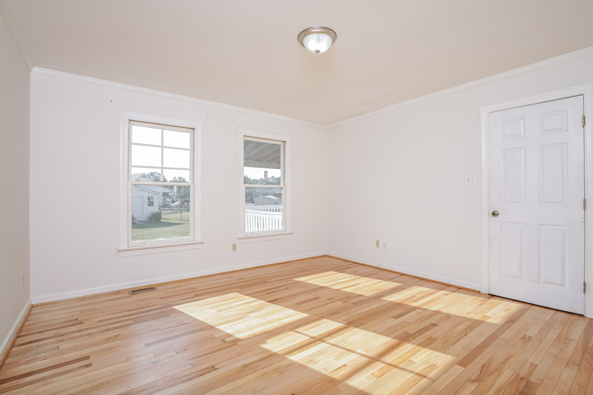 Photo 11 of 21 of 307 Hearthstone Dr, Nashville, NC