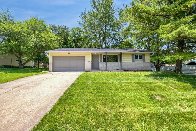 Property photo 1 of 3344 Southwest Dr