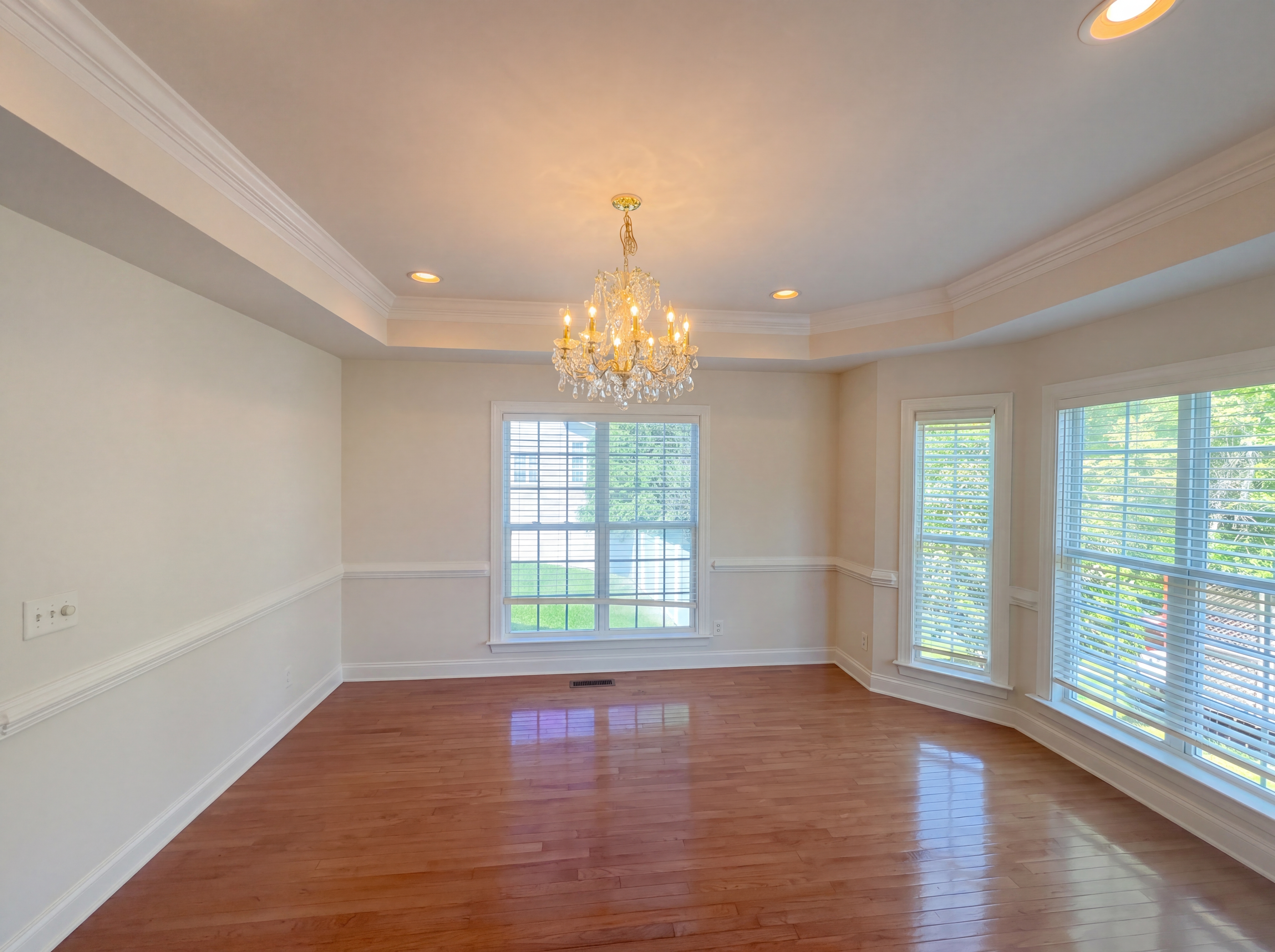 Photo 10 of 35 of 4993 Winding Ridge Dr, Greensboro, NC