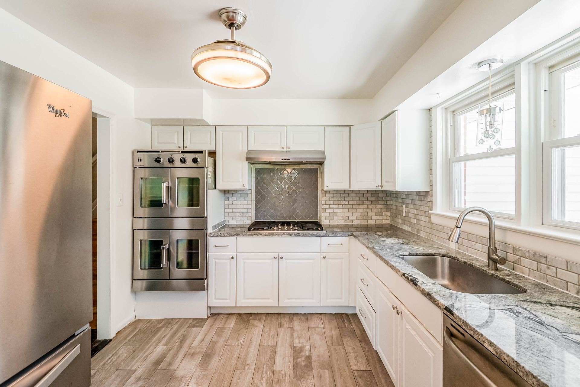 Photo 2 of 23 of 9206 Peabody St, Manassas, VA