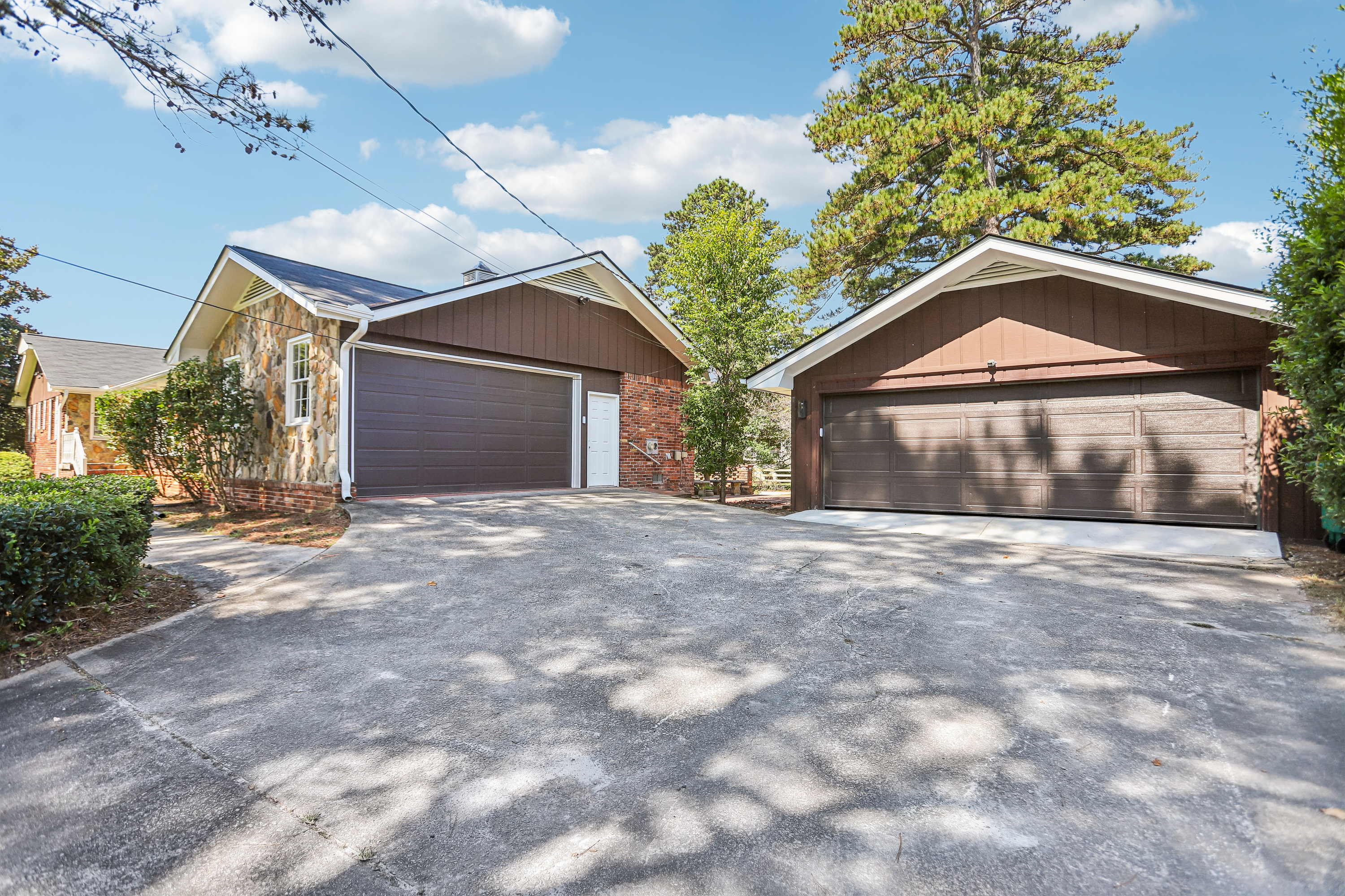 Photo 21 of 27 of 2186 Ingram Rd, Duluth, GA