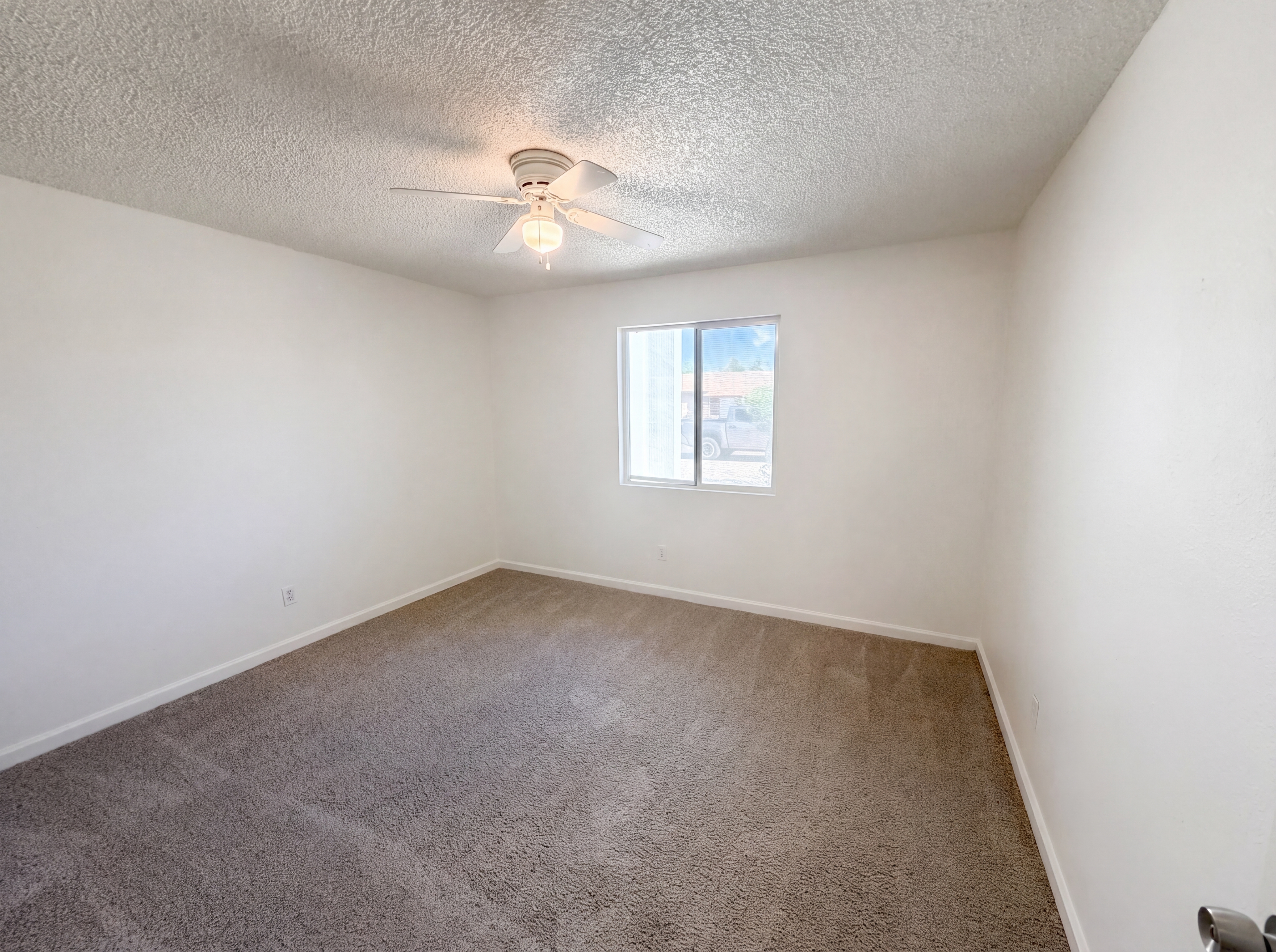 Photo 19 of 32 of 8107 W Meadowbrook Ave, Phoenix, AZ