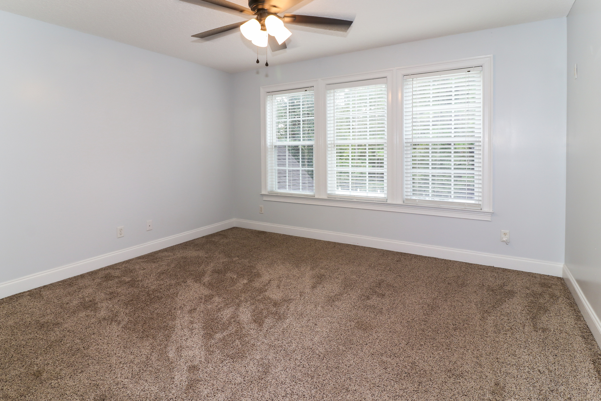 Photo 10 of 22 of 746 Catherine St, Jesup, GA