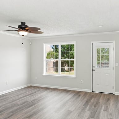 Property photo 3 of 437 Shady Ln