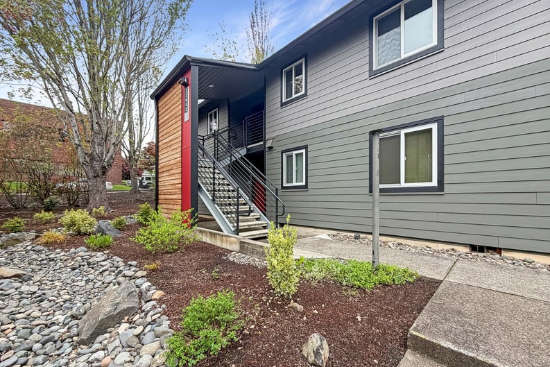 Property photo 1 of 12642 NW Barnes Rd Apt 3
