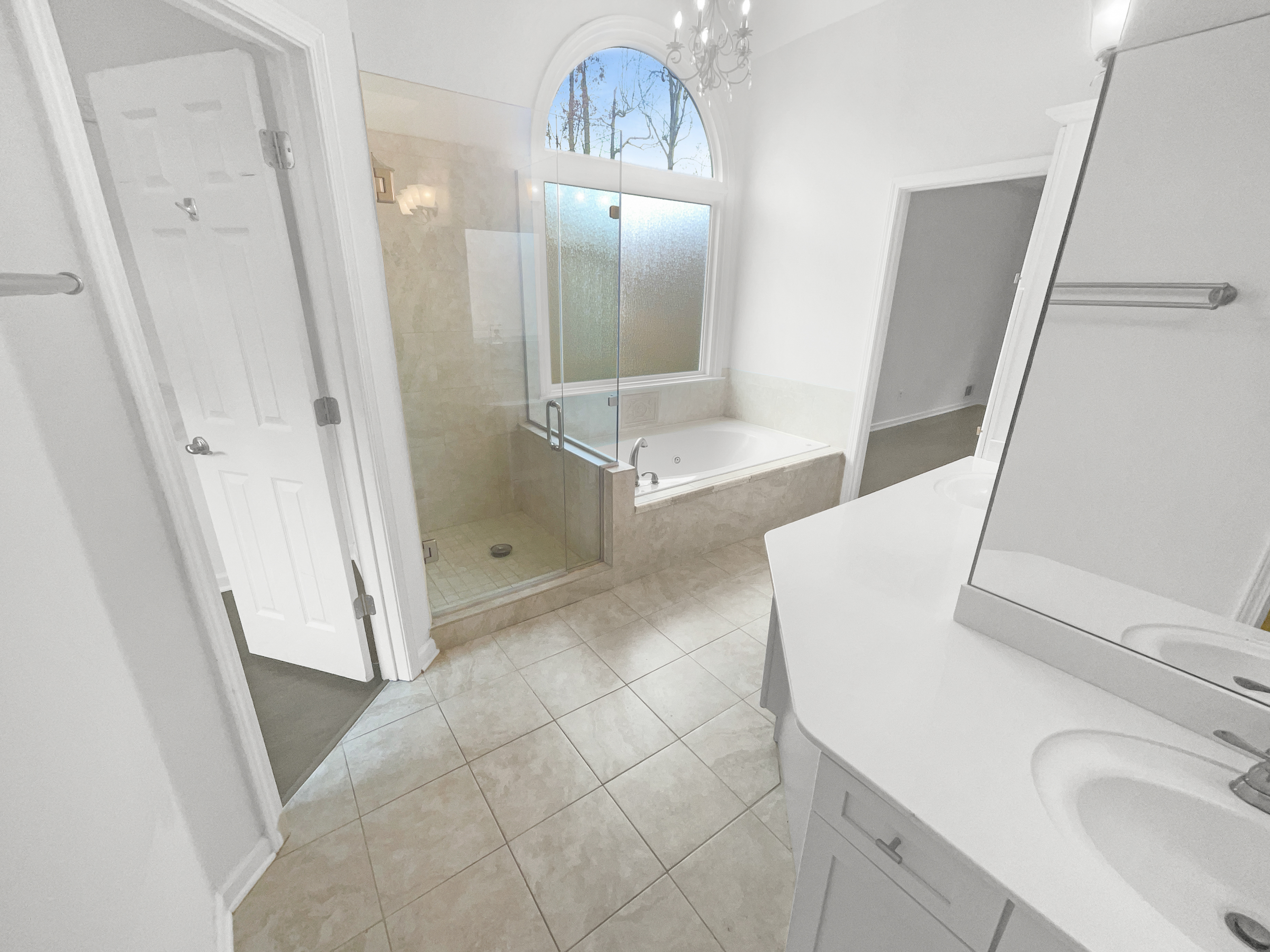 Photo 10 of 36 of 2669 Glenrose Hl, Atlanta, GA