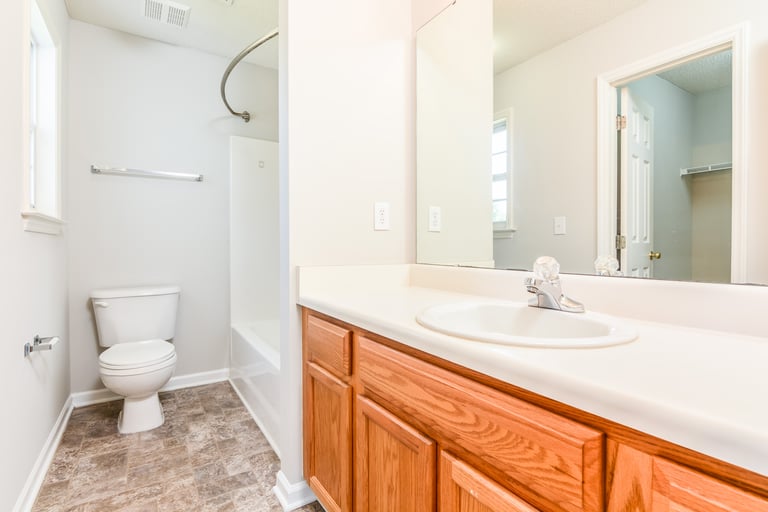 Photo 8 of 16 - 100 Spring Peak Ct, Holly Springs, NC 27540