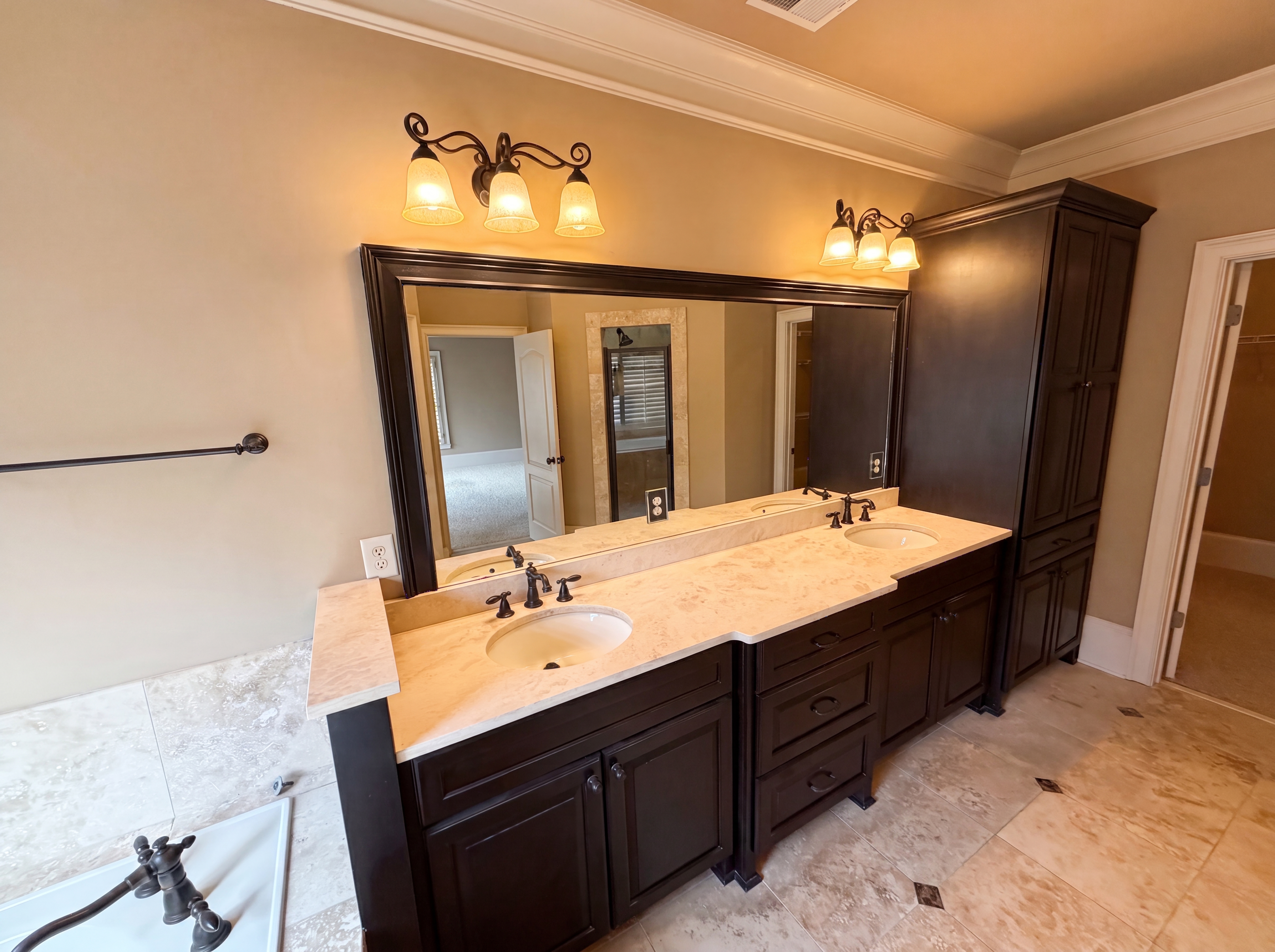 Photo 21 of 71 of 3250 Camellia Ln, Suwanee, GA