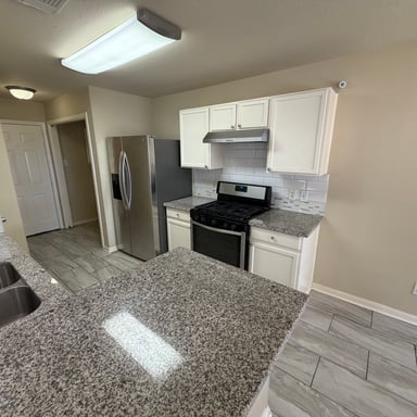 Property photo 2 of 10250 Rolleston Ln