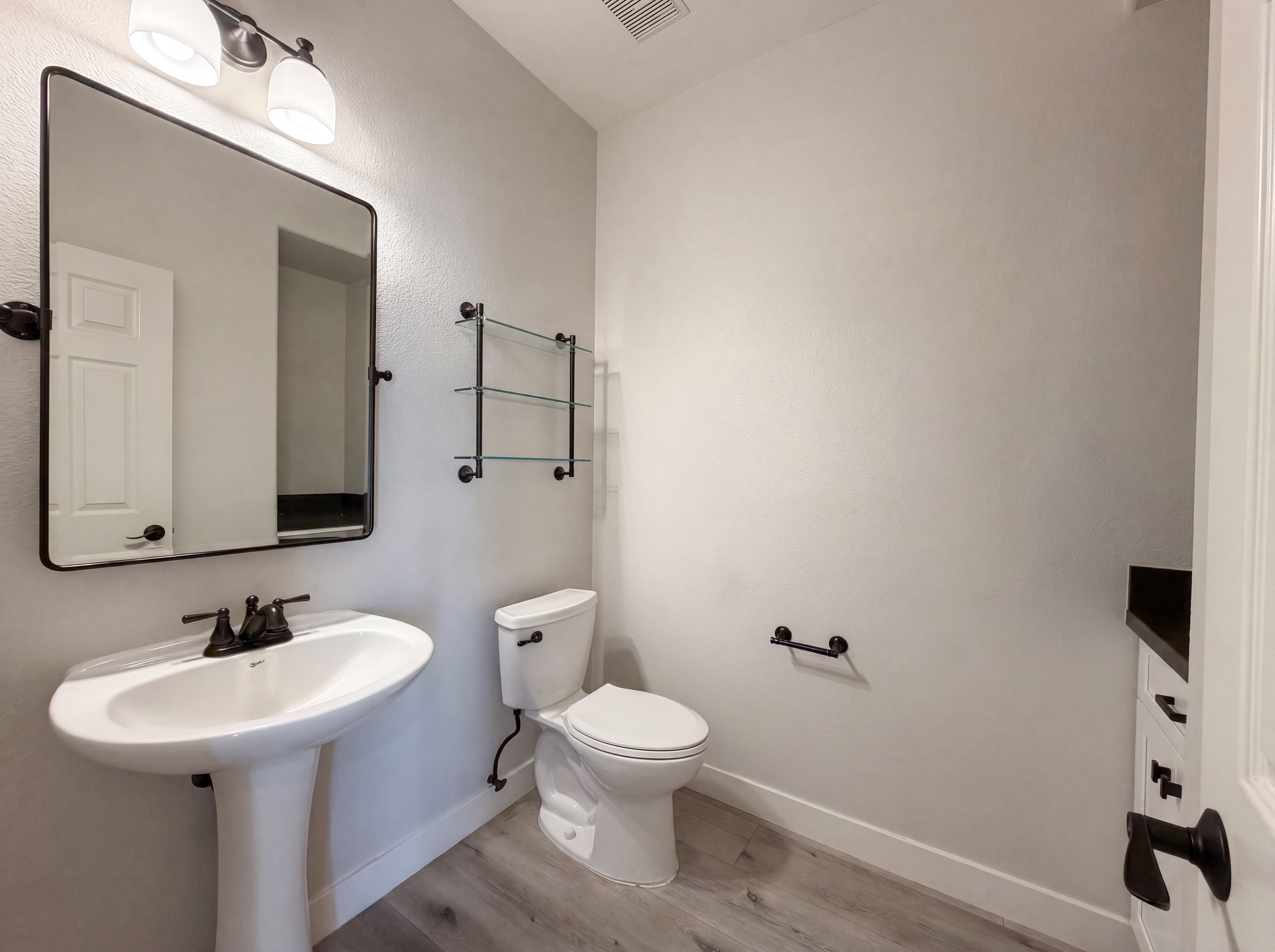 Photo 16 of 24 of 29206 Rio Lobo Way, Valencia, CA