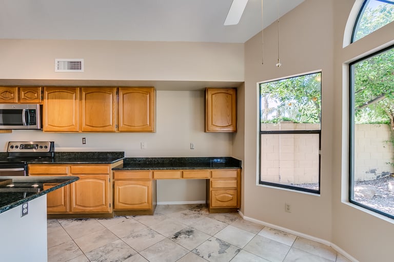 Photo 12 of 47 - 3710 N Wintergreen Way, Avondale, AZ 85392