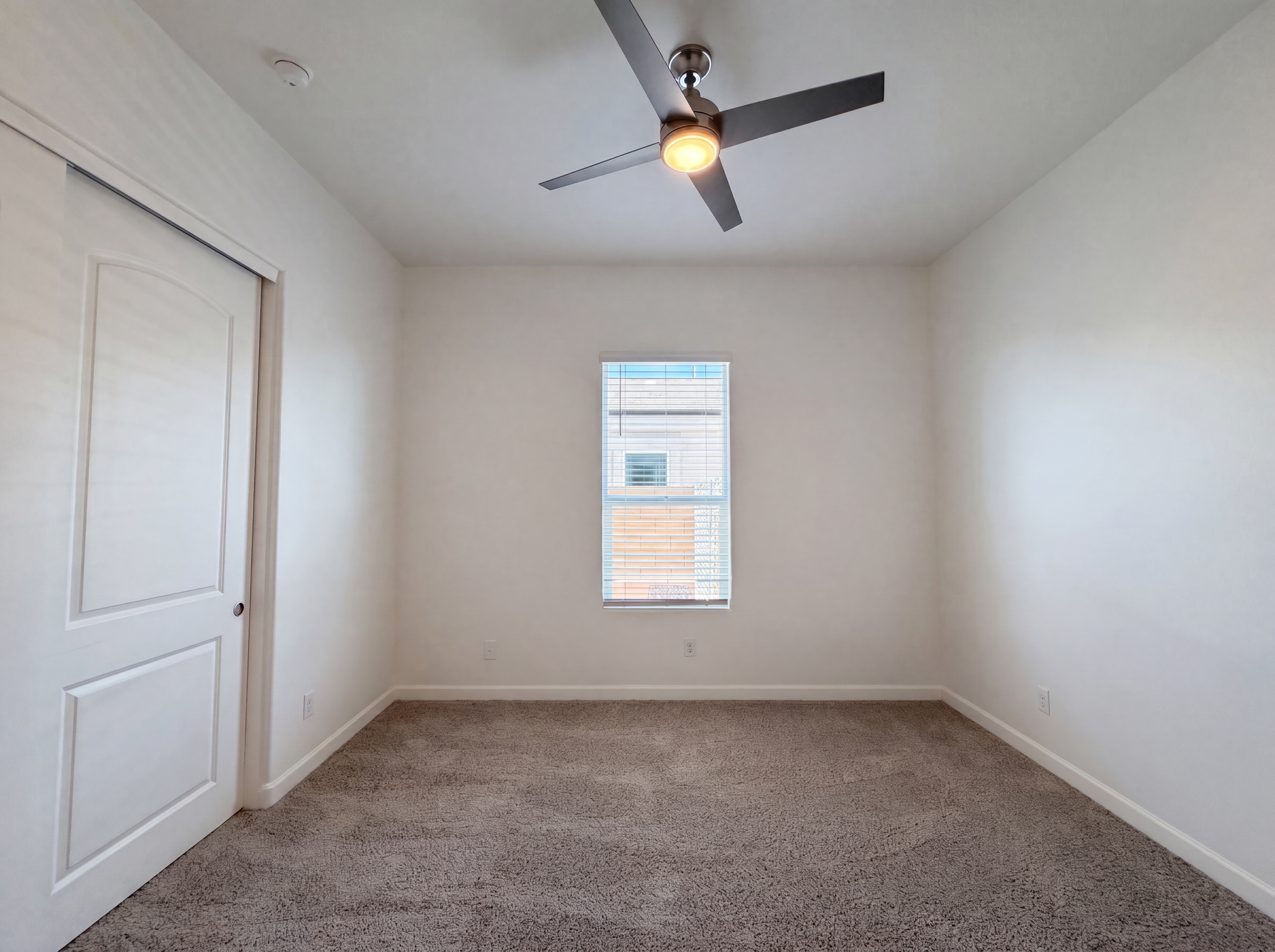 Photo 10 of 17 of 2528 N Comiskey Dr, Florence, AZ