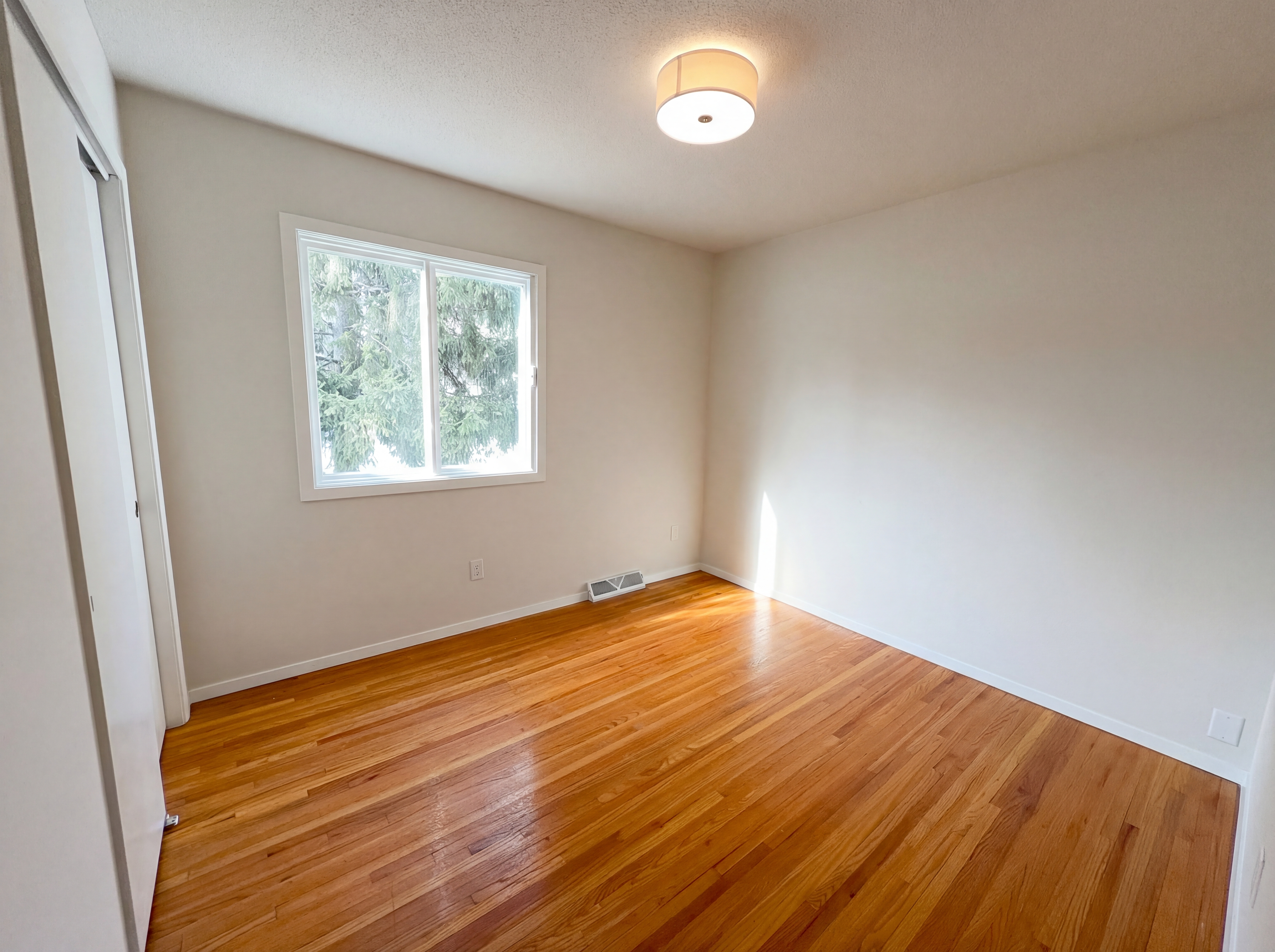 Photo 18 of 25 of 3480 Milton St N, Shoreview, MN
