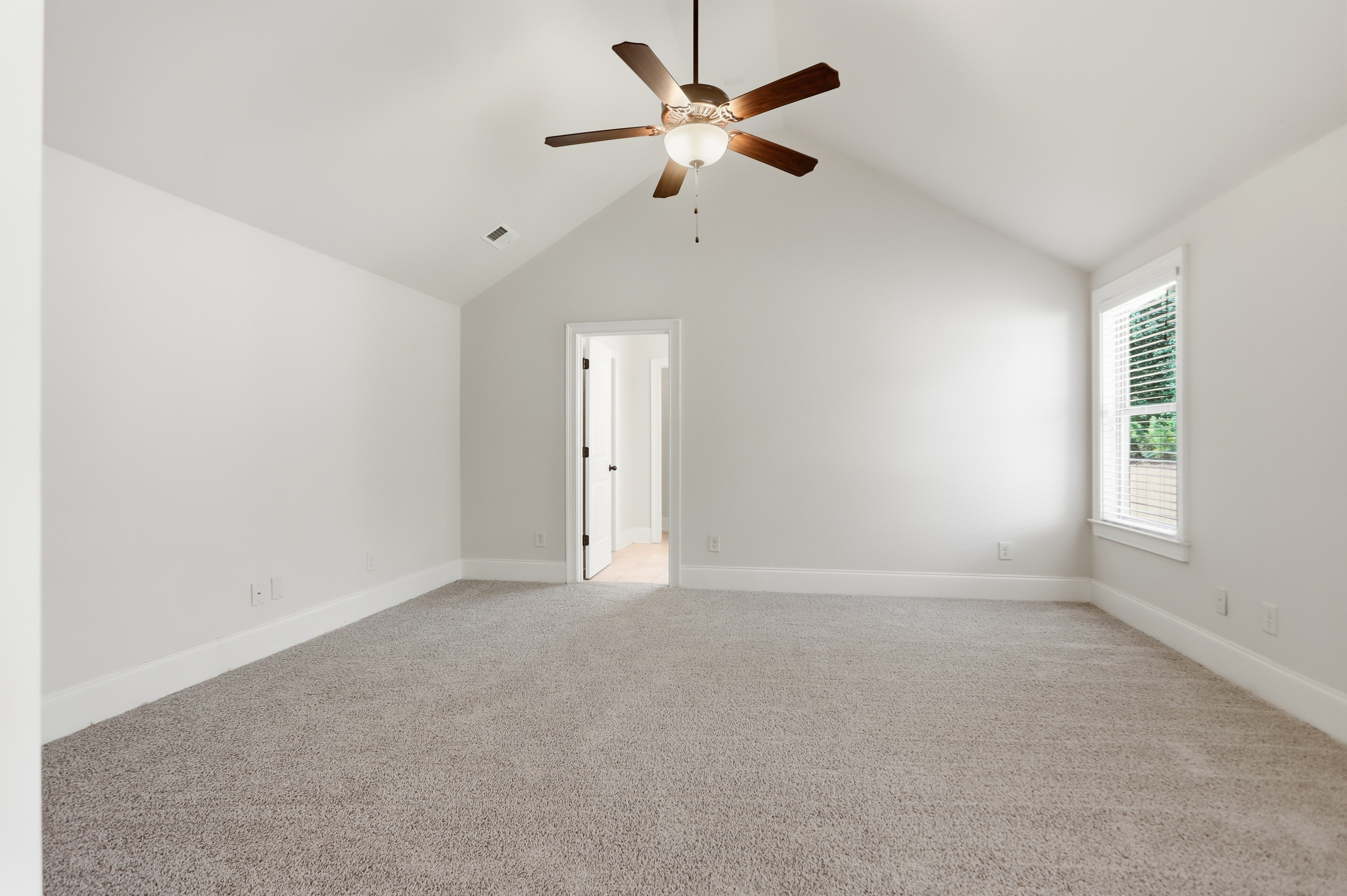Photo 25 of 44 of 157 Ashbury Cir, Dallas, GA