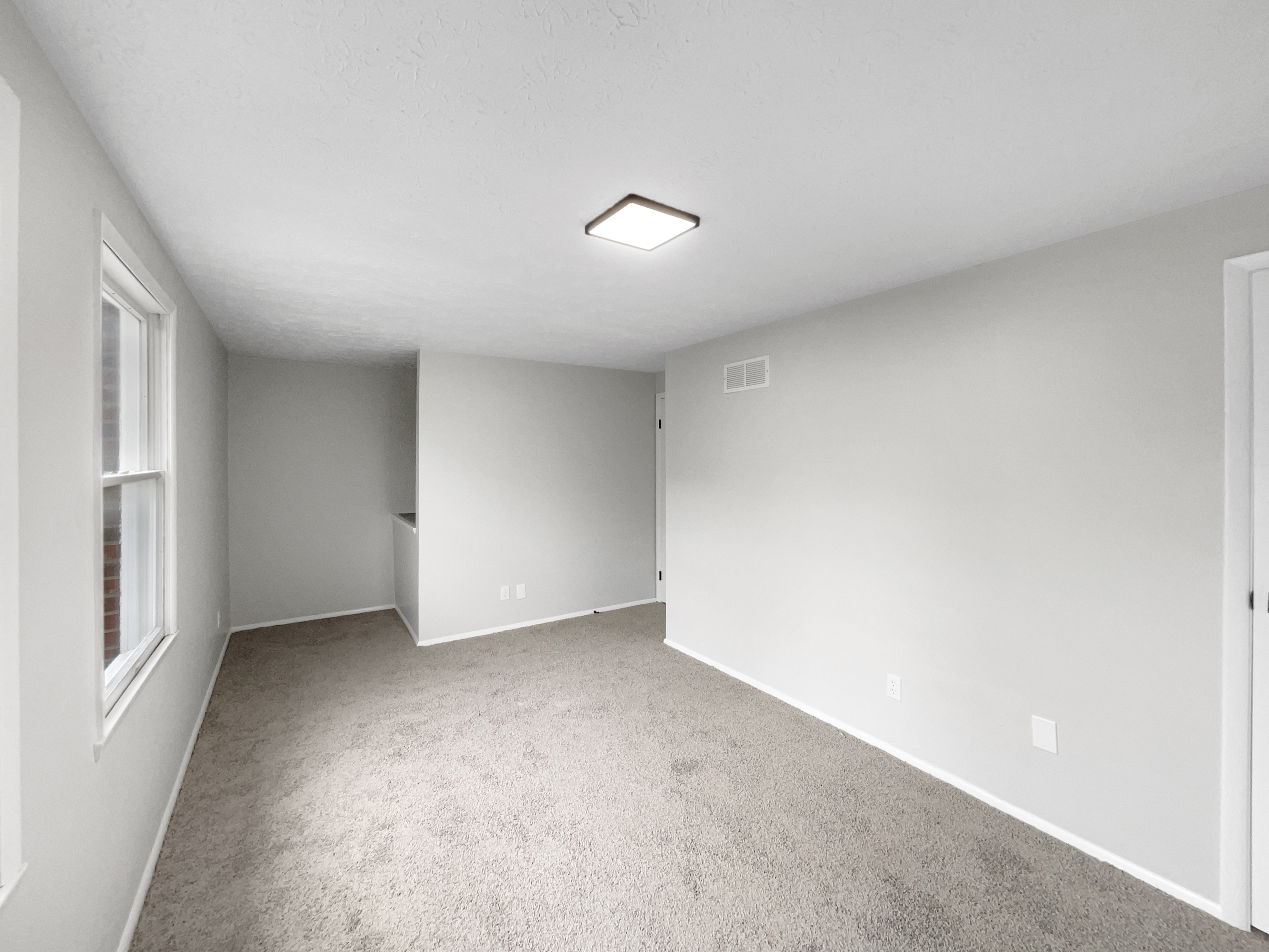 Photo 12 of 22 of 2898 Mossy Brink Ct, Maineville, OH