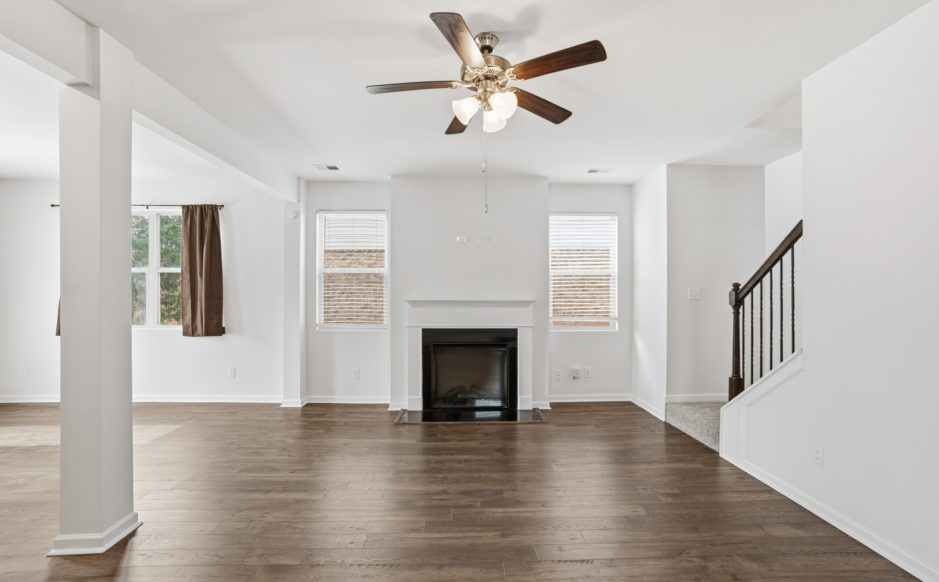 Photo 3 of 39 of 2031 Theberton Trl, Locust Grove, GA