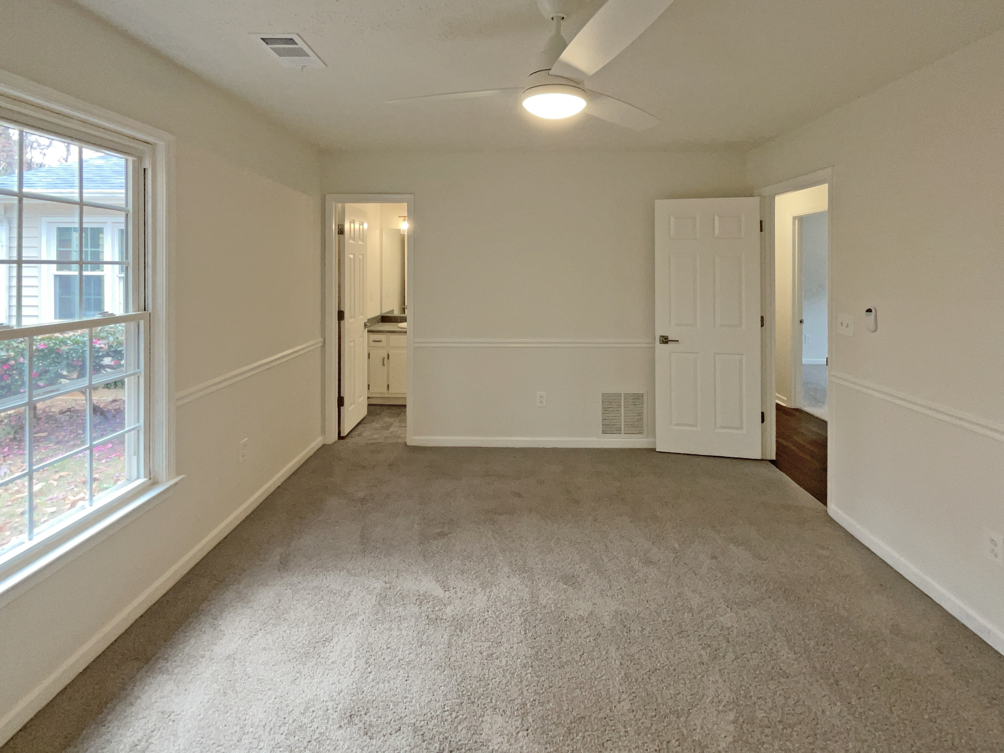 Photo 4 of 27 of 4134 Jodeco Rd, McDonough, GA