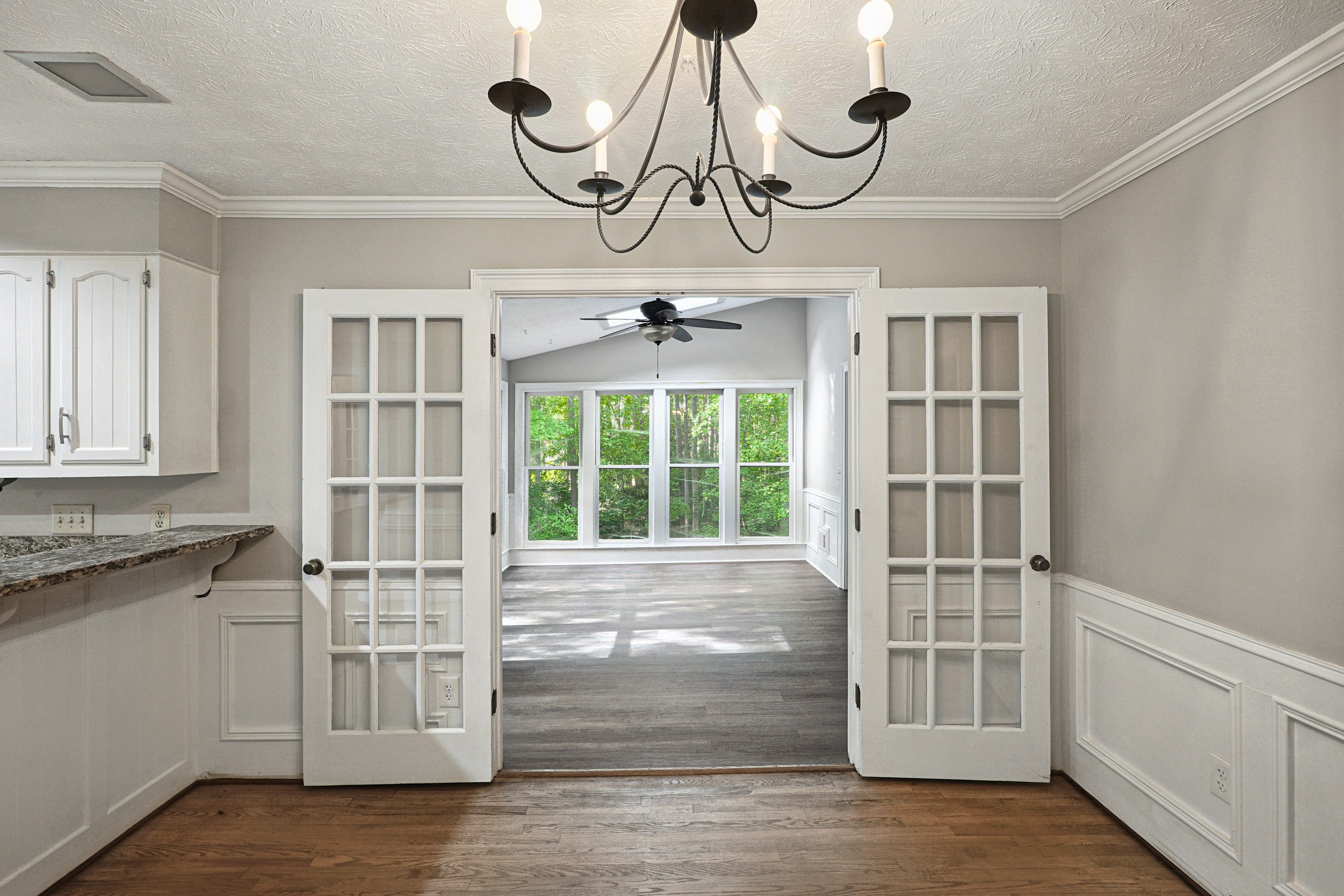Photo 14 of 63 of 2360 Kimbrough Ct, Sandy Springs, GA