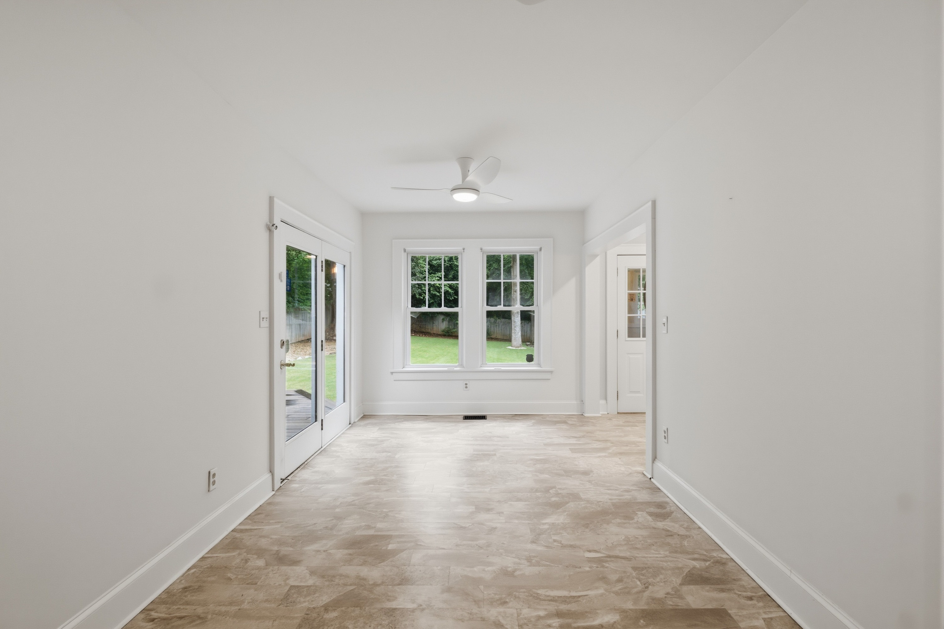 Photo 13 of 37 of 2666 Arbor Ave SE, Atlanta, GA