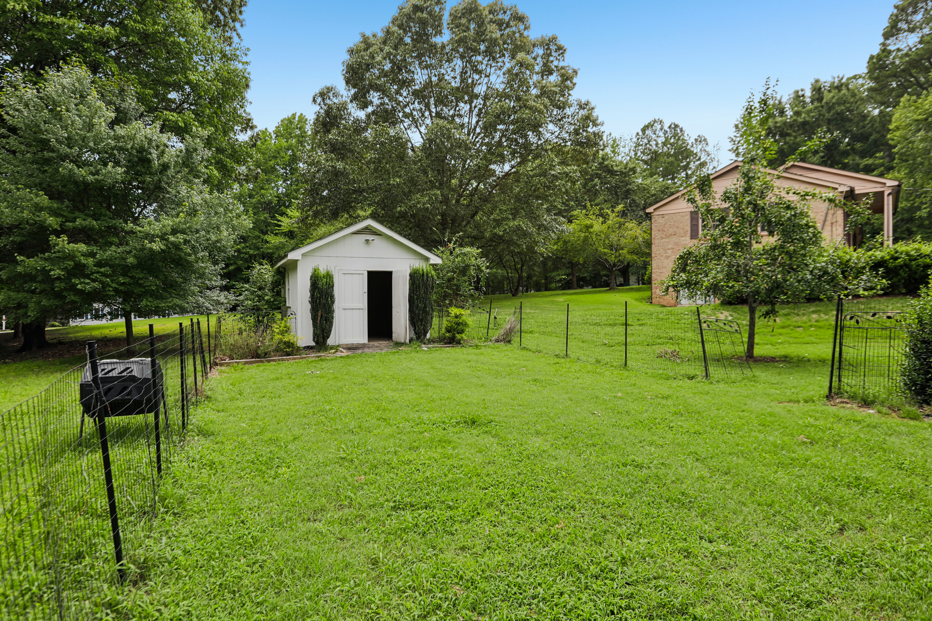 Photo 6 of 29 of 916 Quail Ave, Wake Forest, NC