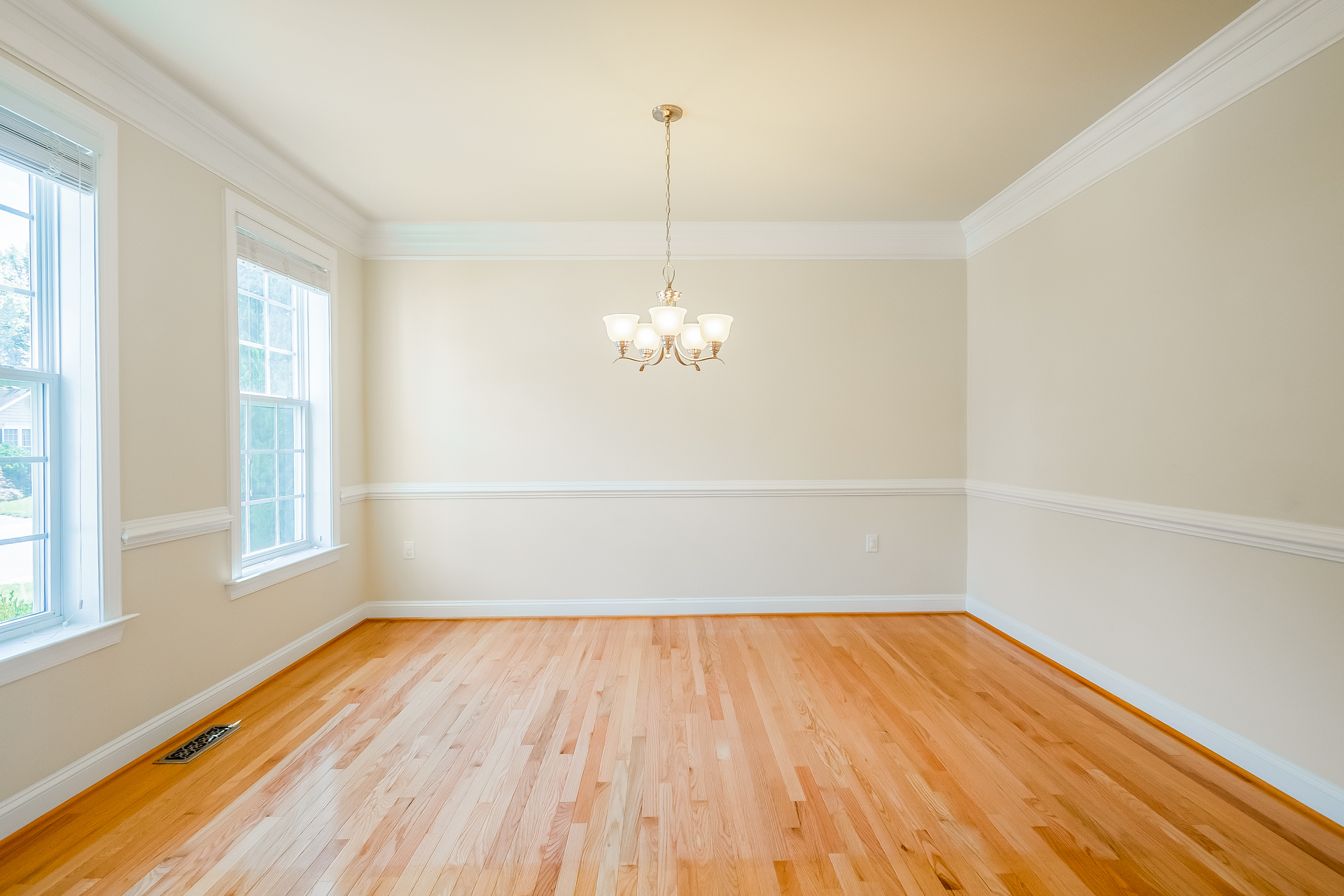 Photo 7 of 23 of 225 Dinwiddie Way, Kearneysville, WV