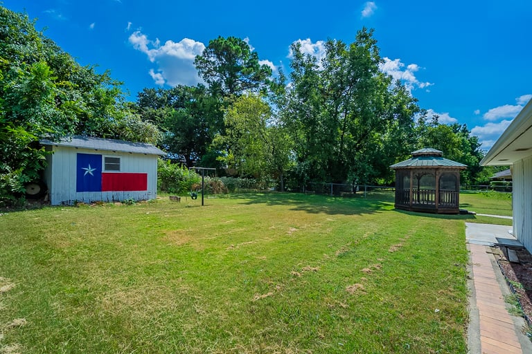 Photo 31 of 31 - 1903 Leslie St, Denton, TX 76205