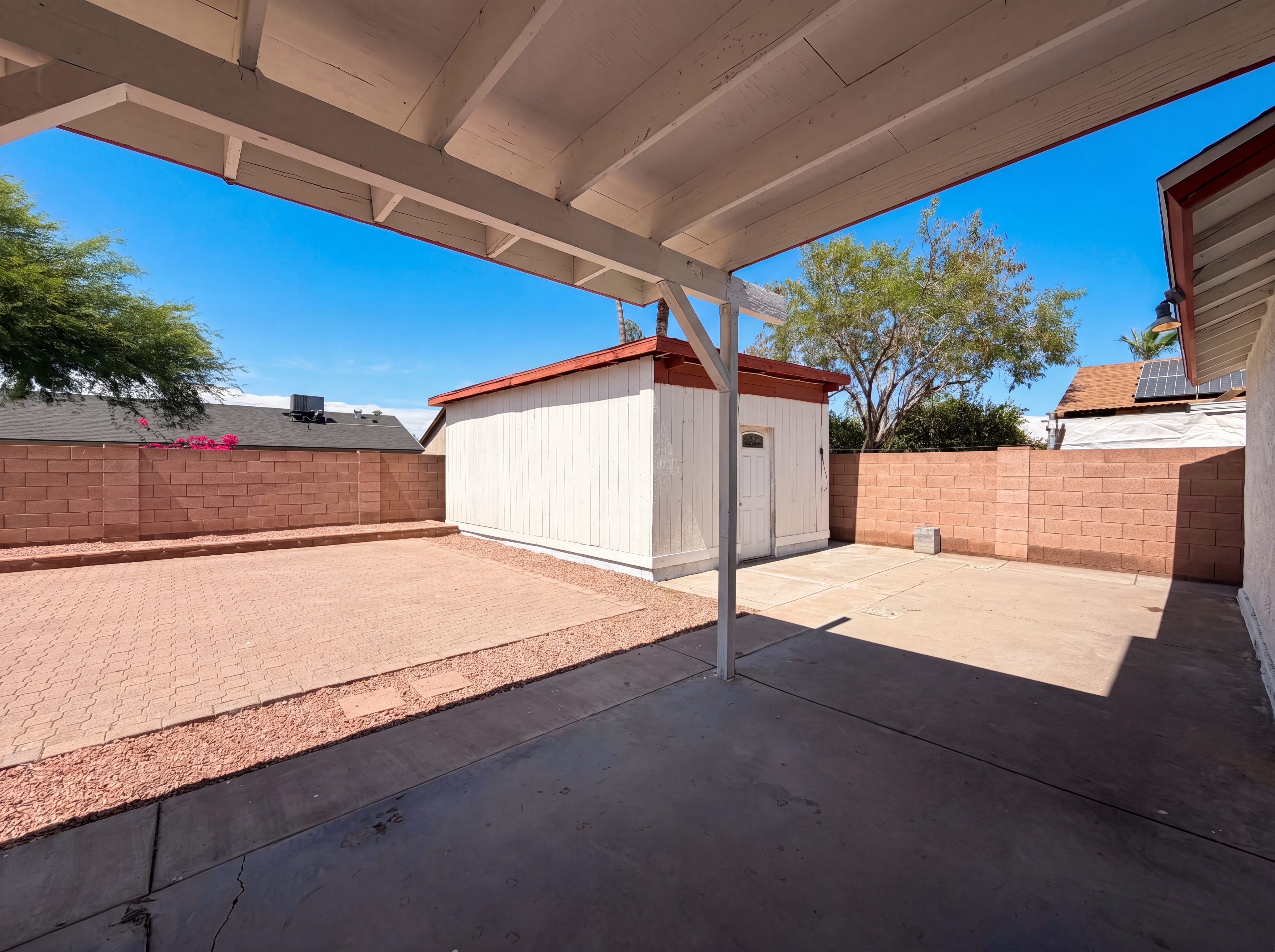 Photo 23 of 26 of 4260 E Vineyard Rd, Phoenix, AZ