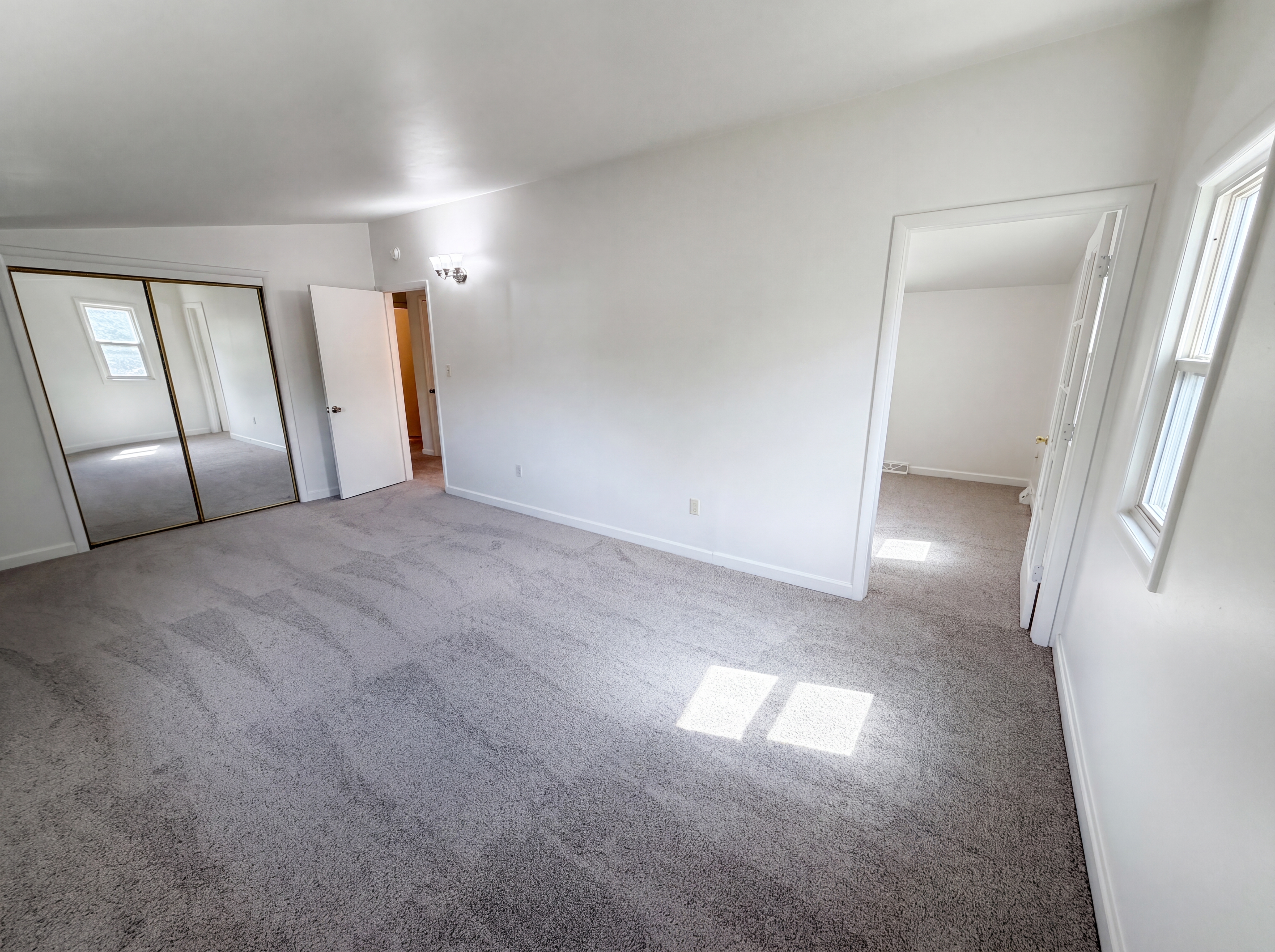 Photo 4 of 27 of 519 N Gilbert St, Castle Rock, CO