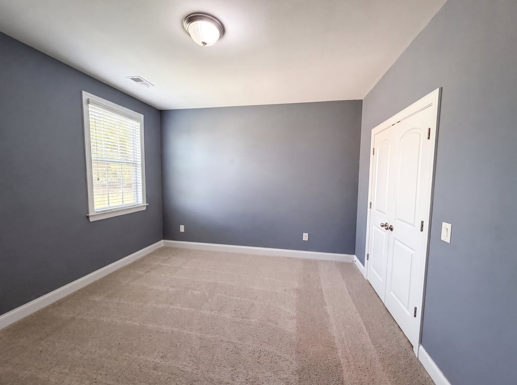 Photo 31 of 37 of 205 N Centurion Ln, Mount Holly, NC