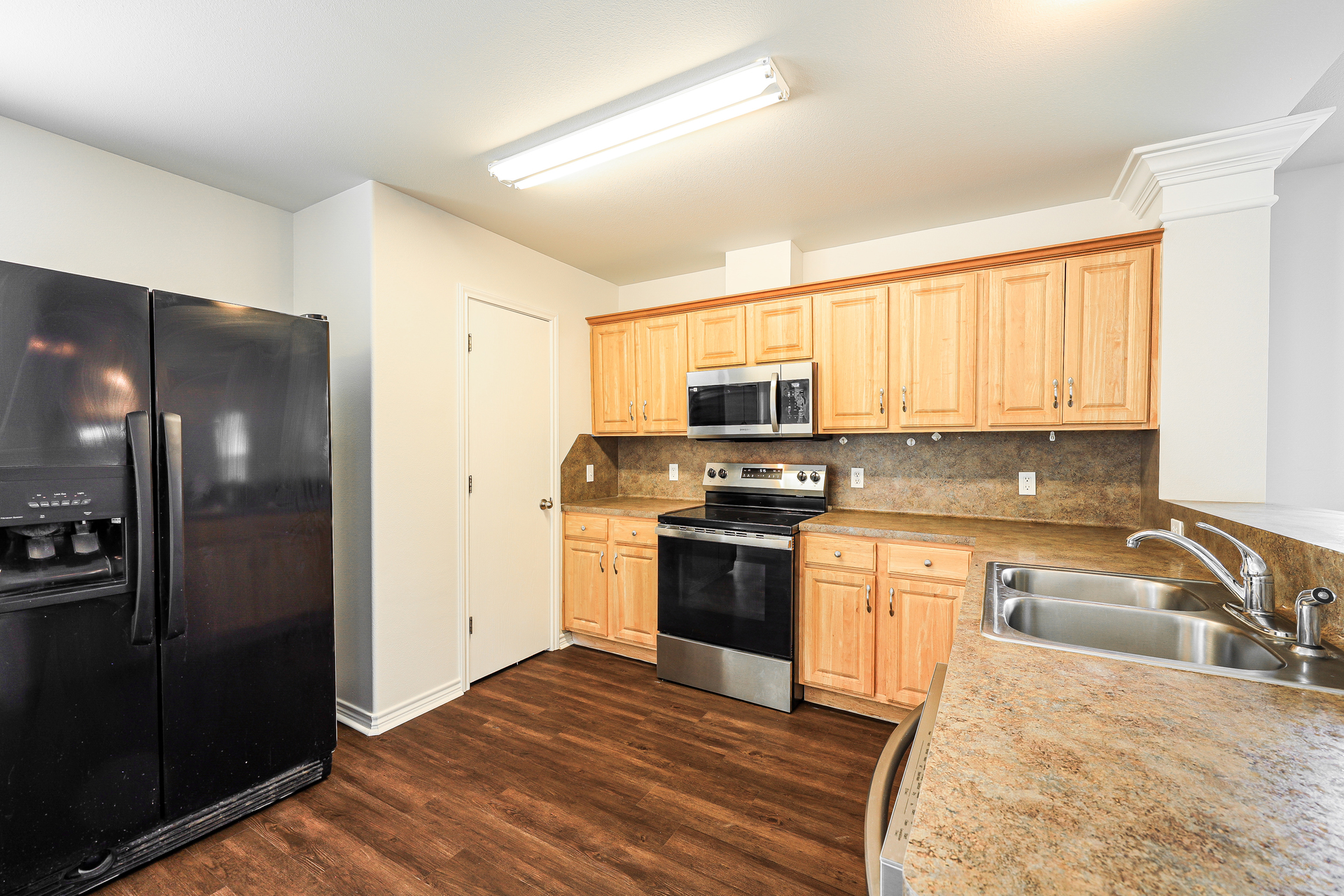 Photo 6 of 22 of 7508 Star Harbor Dr, Corpus Christi, TX