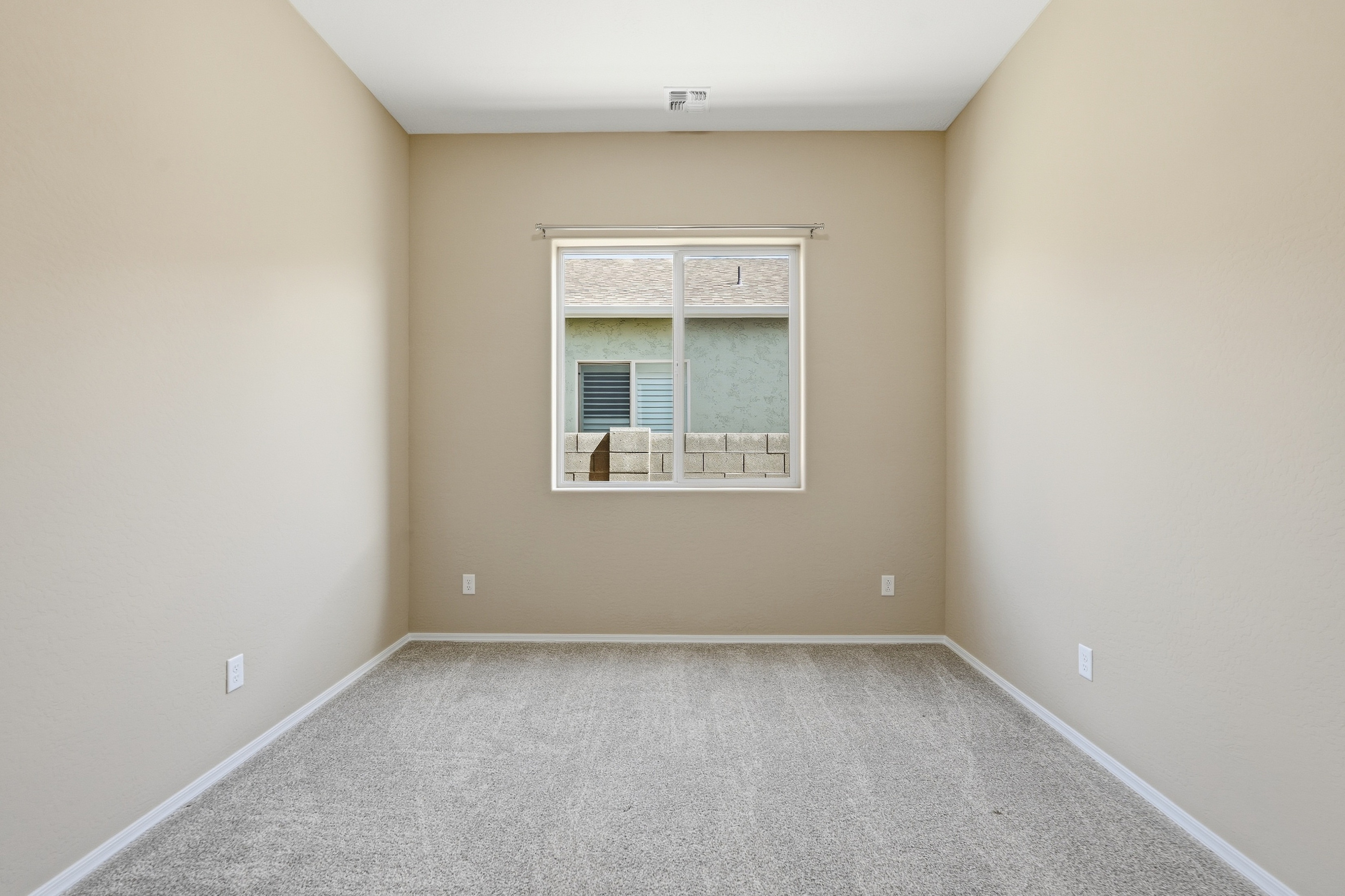 Photo 11 of 23 of 6167 E Livingston Loop, Prescott Valley, AZ
