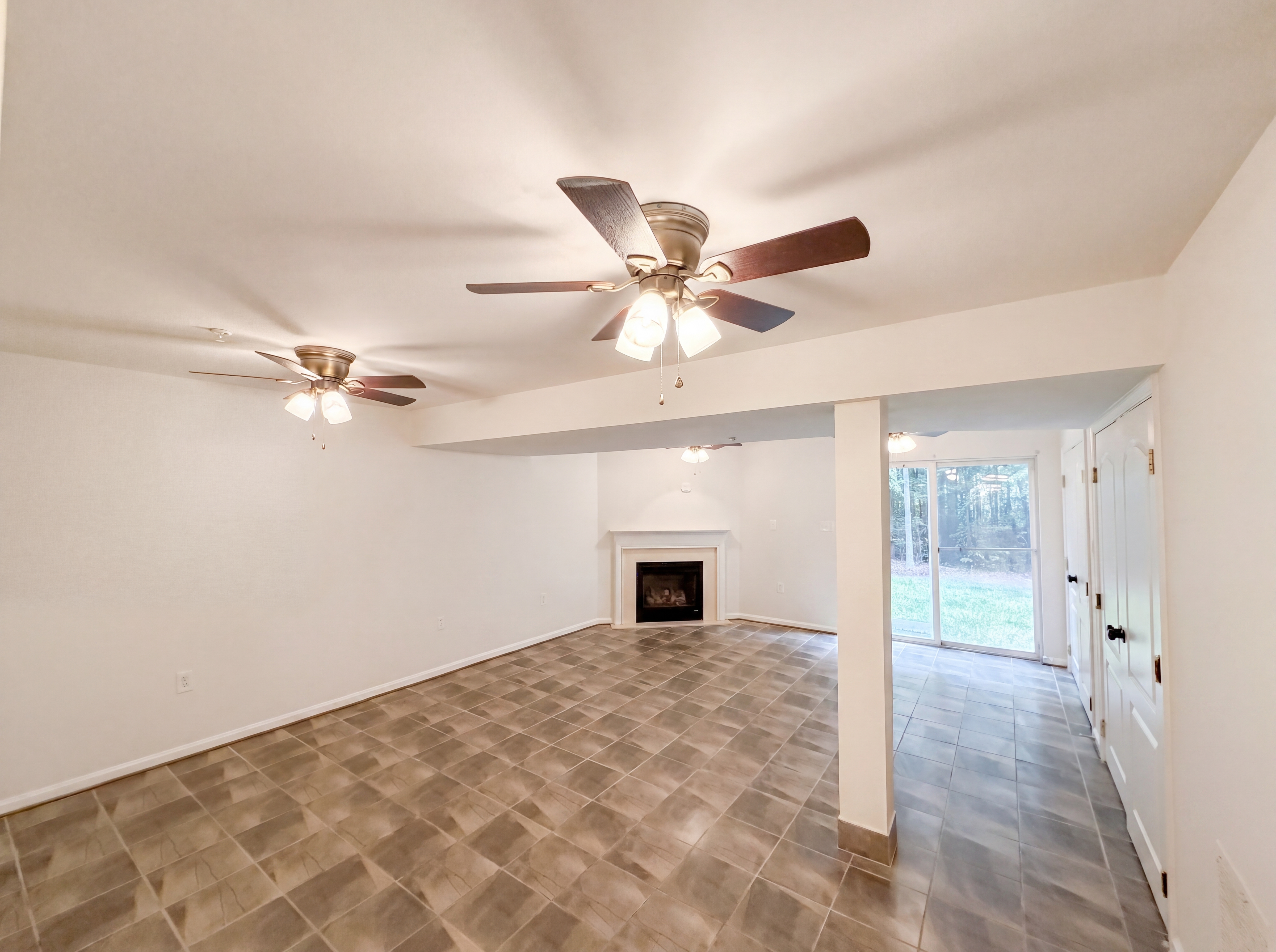 Photo 11 of 37 of 15513 Kennett Square Way, Brandywine, MD