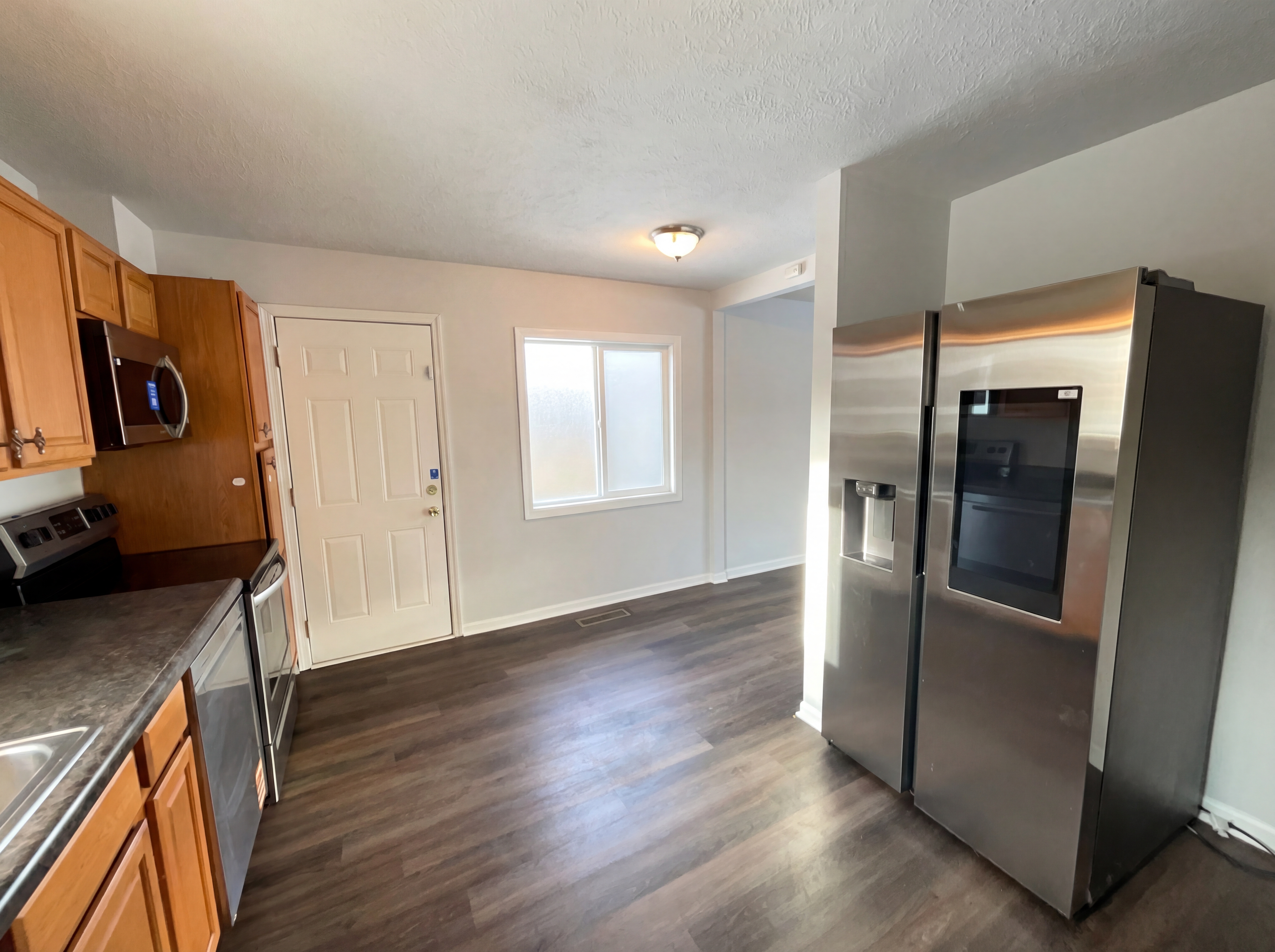 Photo 8 of 16 of 217 Crestwood Dr, Whiteland, IN