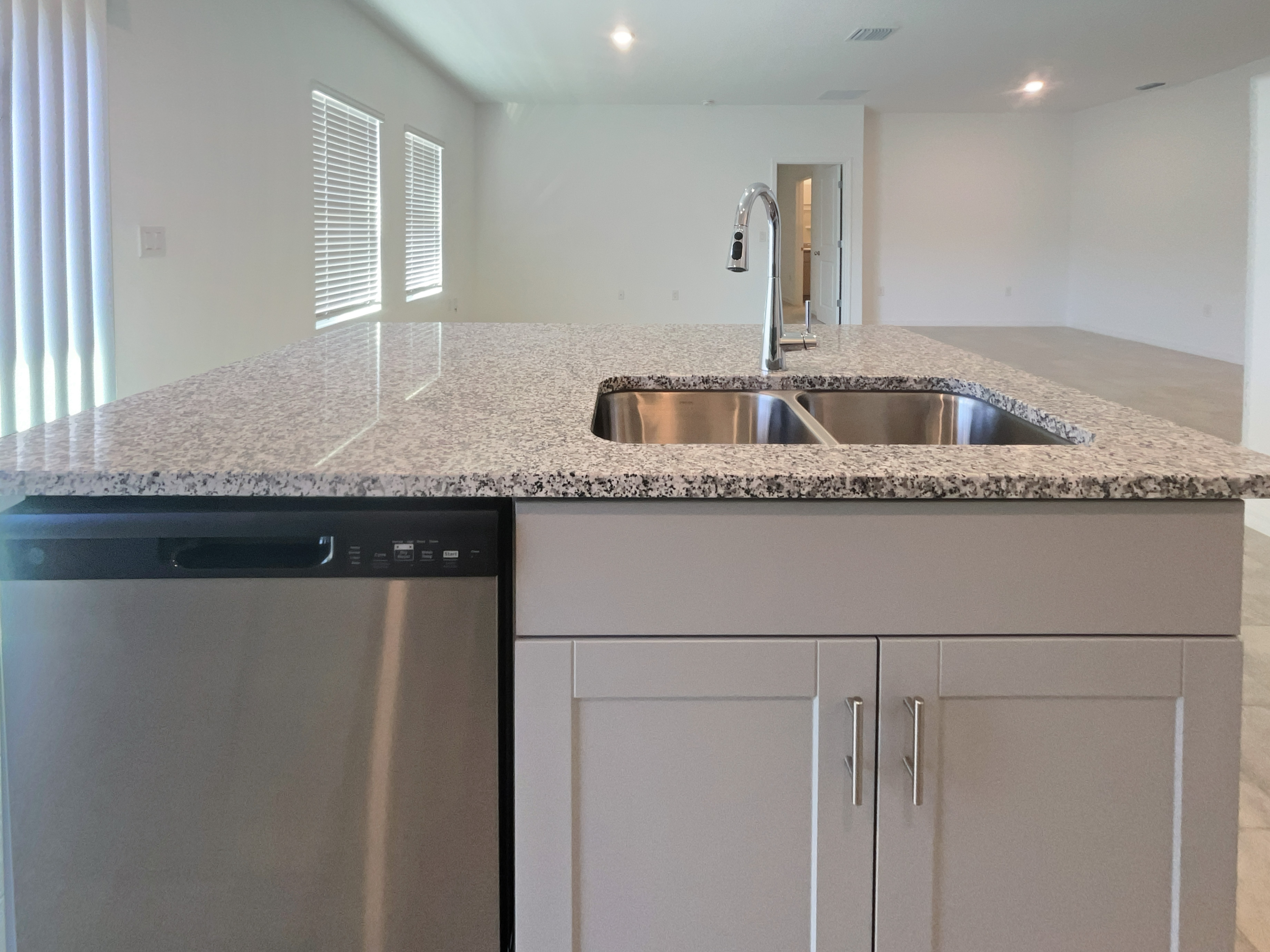 Photo 16 of 22 of 8513 Lilias Cir, Jacksonville, FL