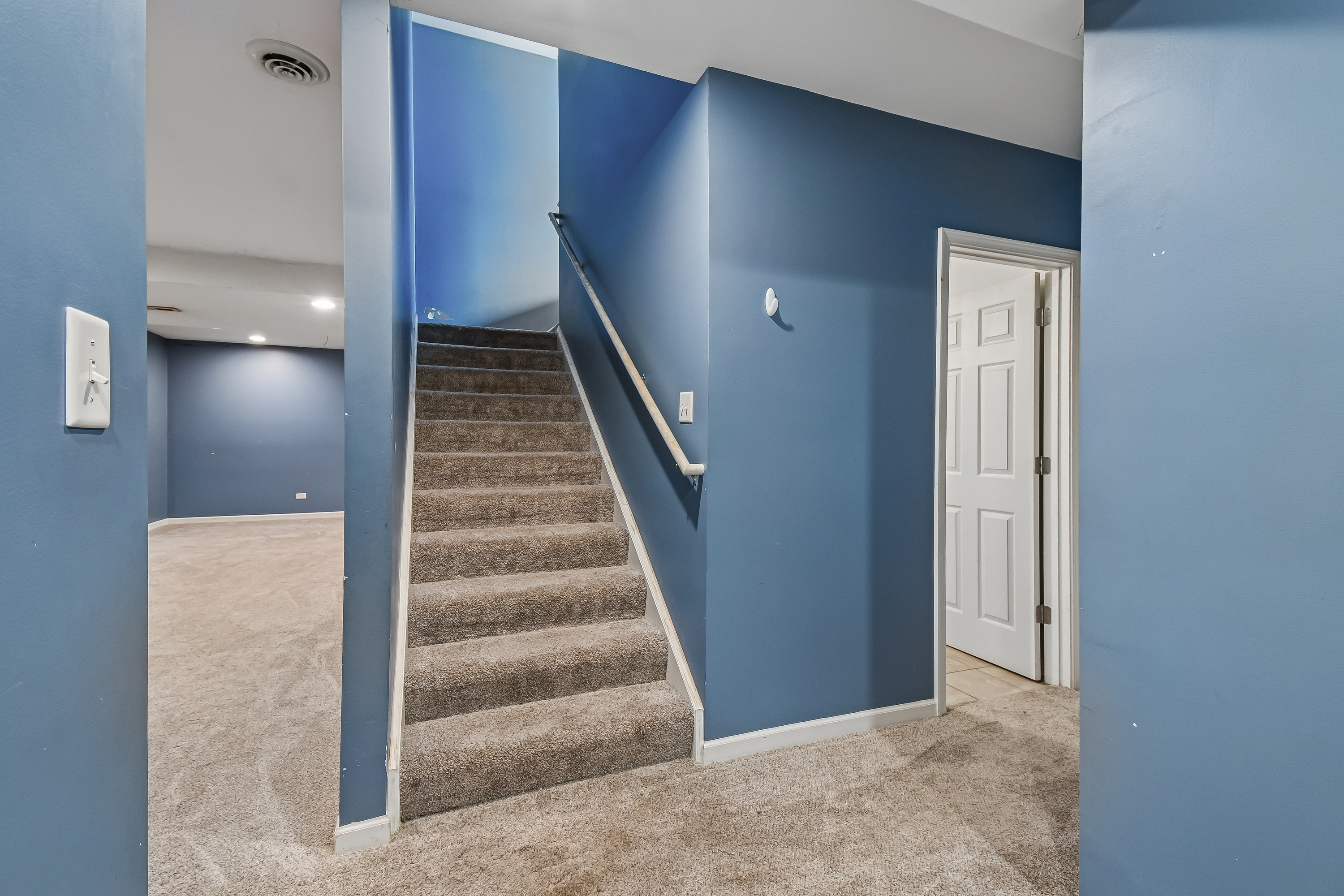 Photo 55 of 69 of 1409 Baltz Dr, Joliet, IL