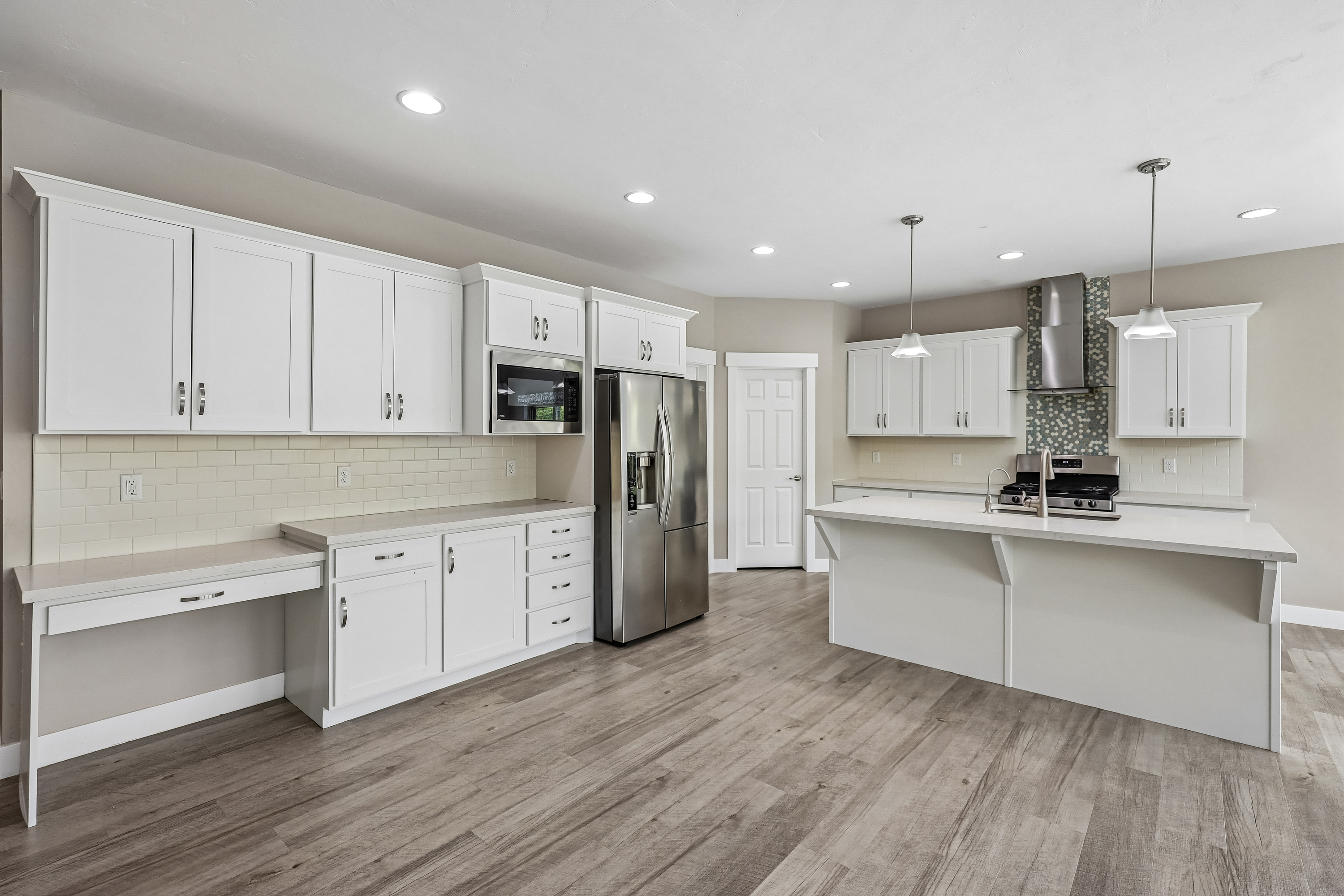 Photo 16 of 41 of 11512 S 4135 W, South Jordan, UT