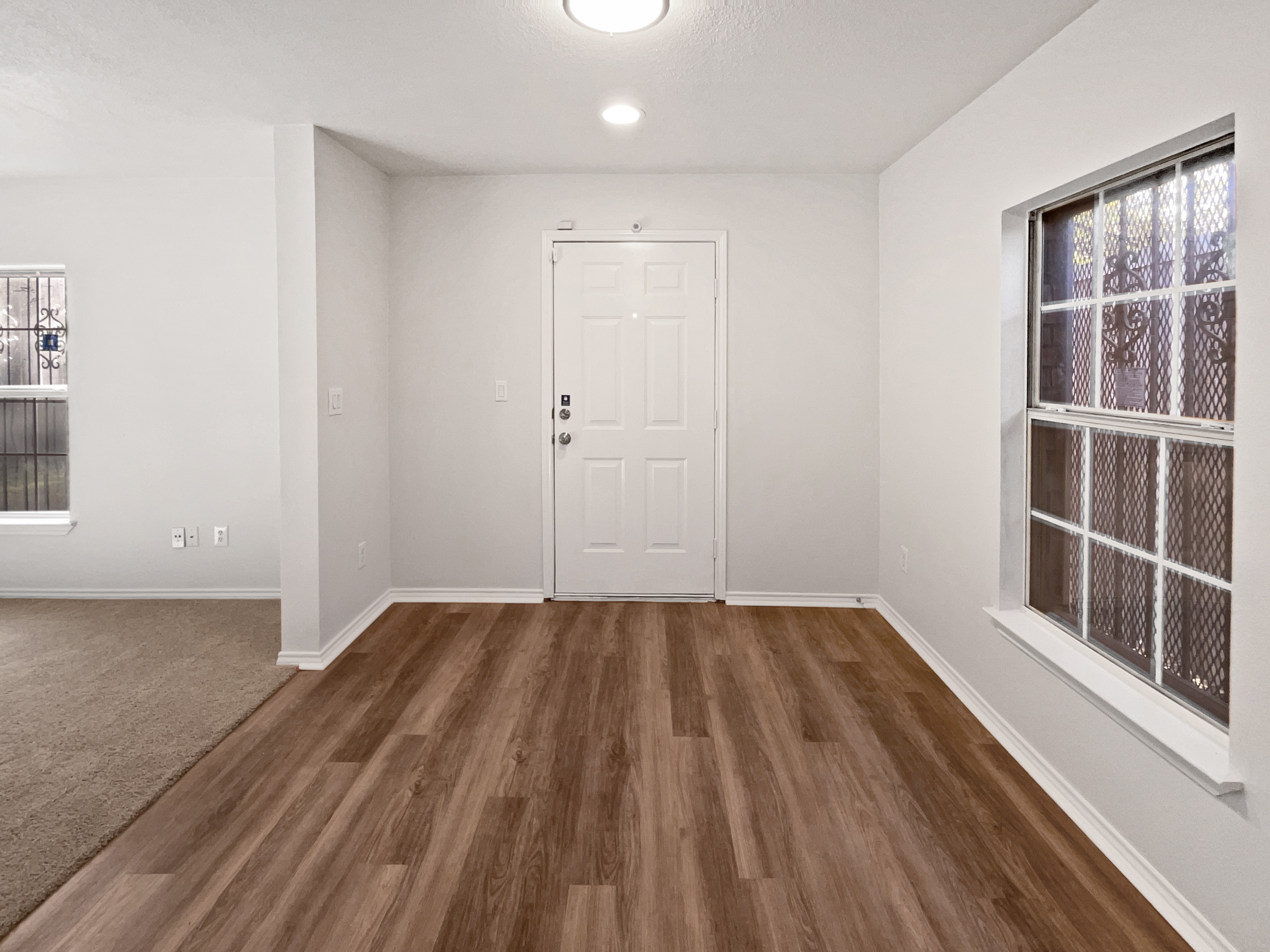 Photo 12 of 16 of 4346 Hamilton Ave, Dallas, TX