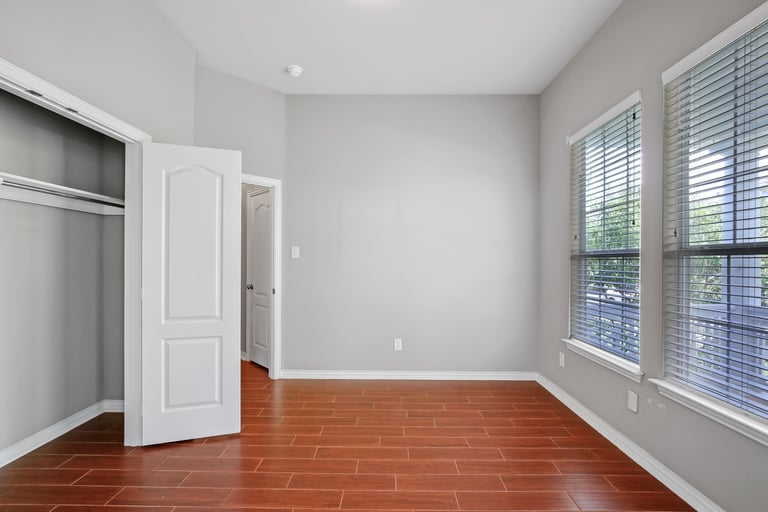Photo 7 of 27 - 8601 Olmstead Ter, North Richland Hills, TX 76180