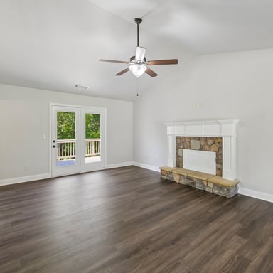 Property photo 3 of 410 Redtail Rd