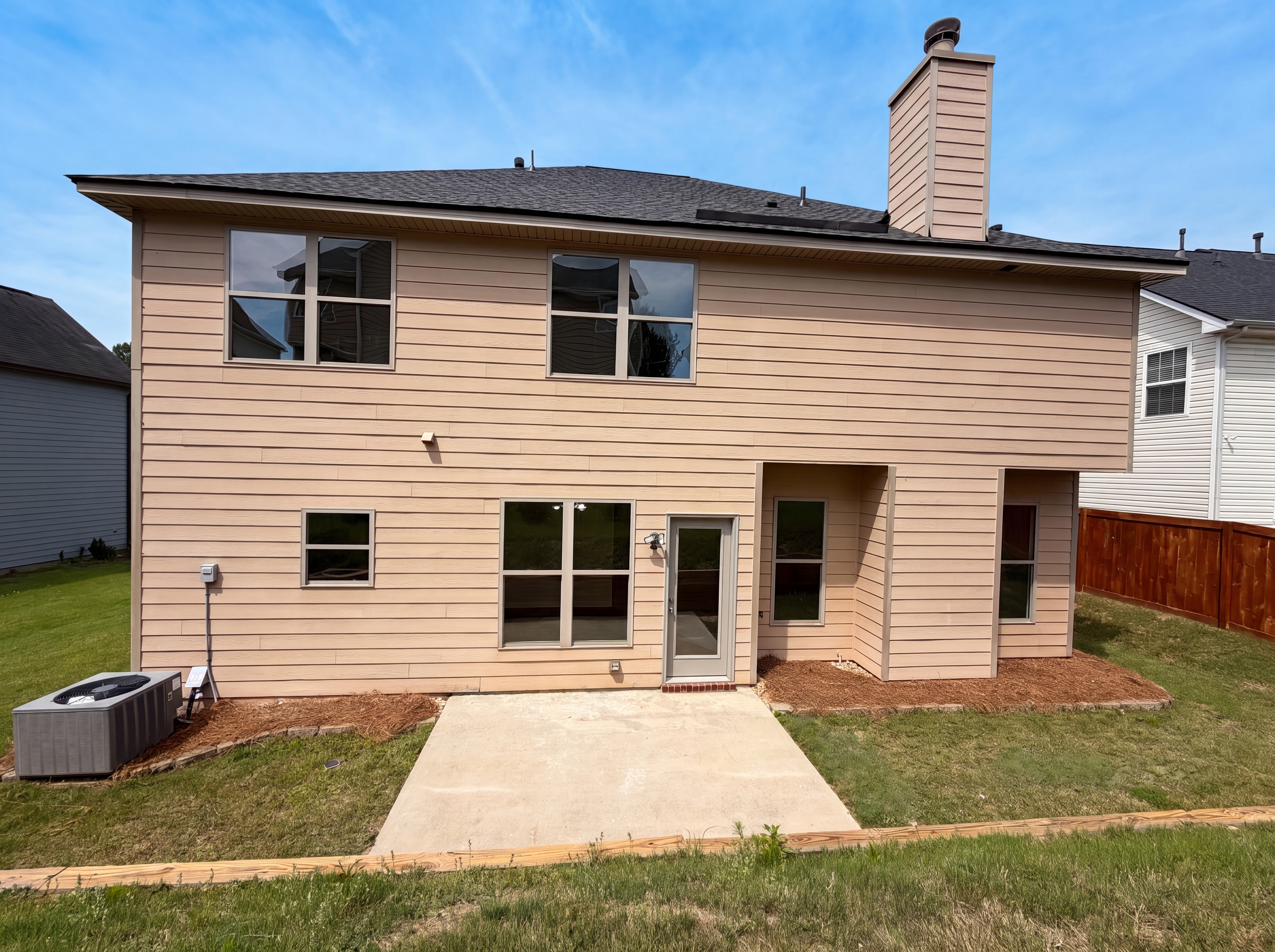 Photo 5 of 27 of 4440 Prather Son Dr, Loganville, GA