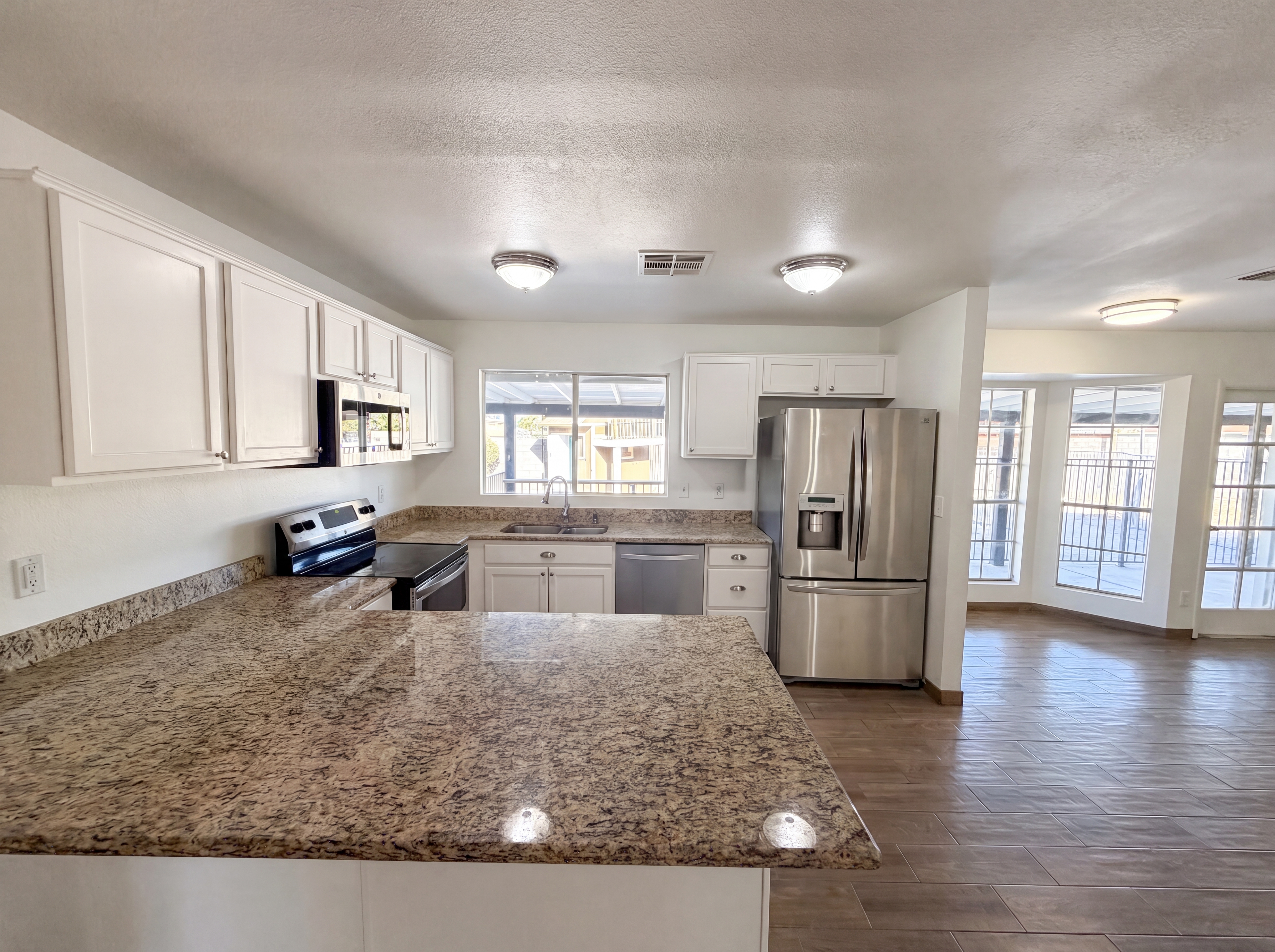 Photo 12 of 31 of 7120 W Leith Ln, Peoria, AZ