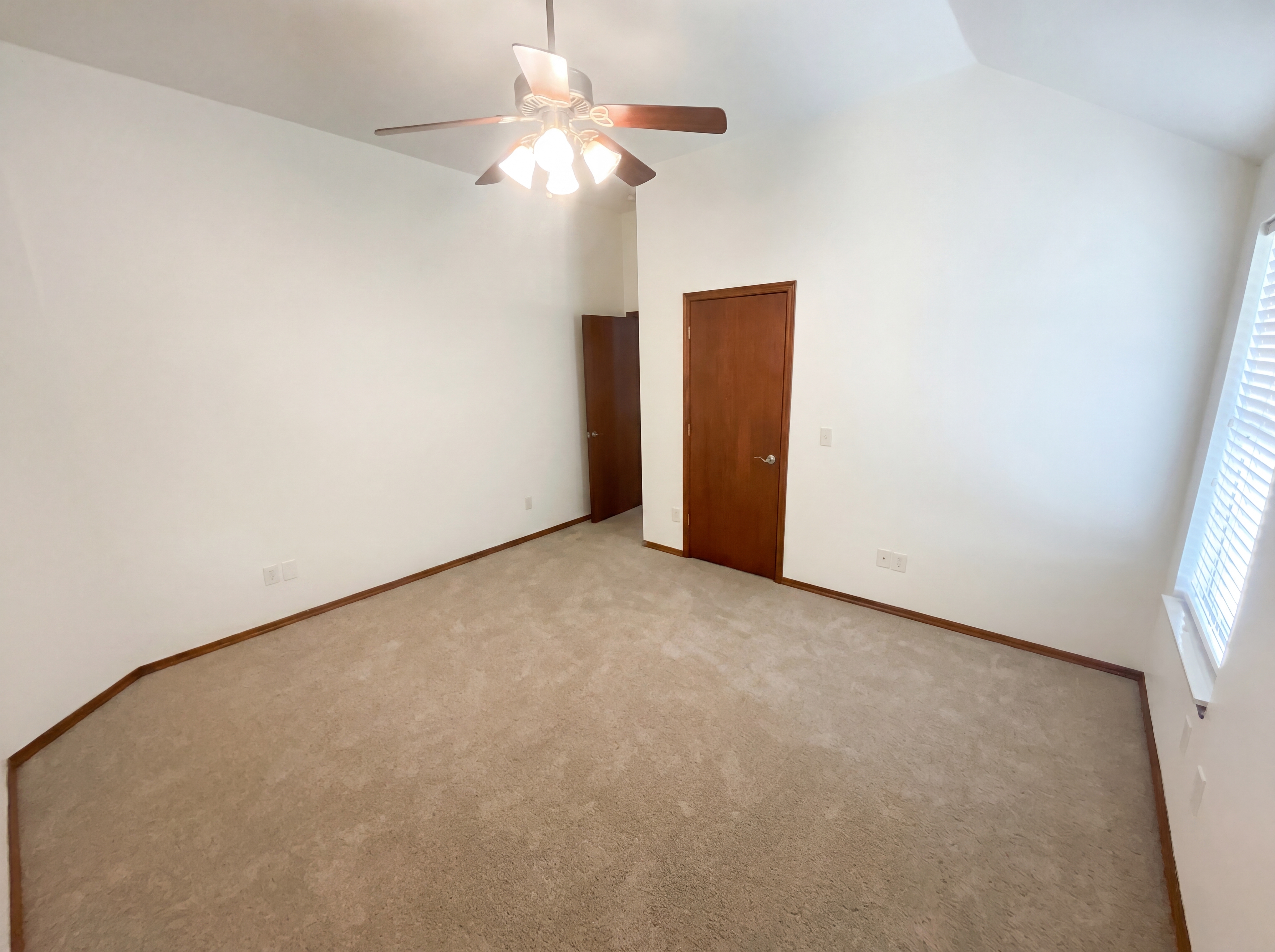 Photo 13 of 21 of 13808 S Robinson Ave, Oklahoma City, OK