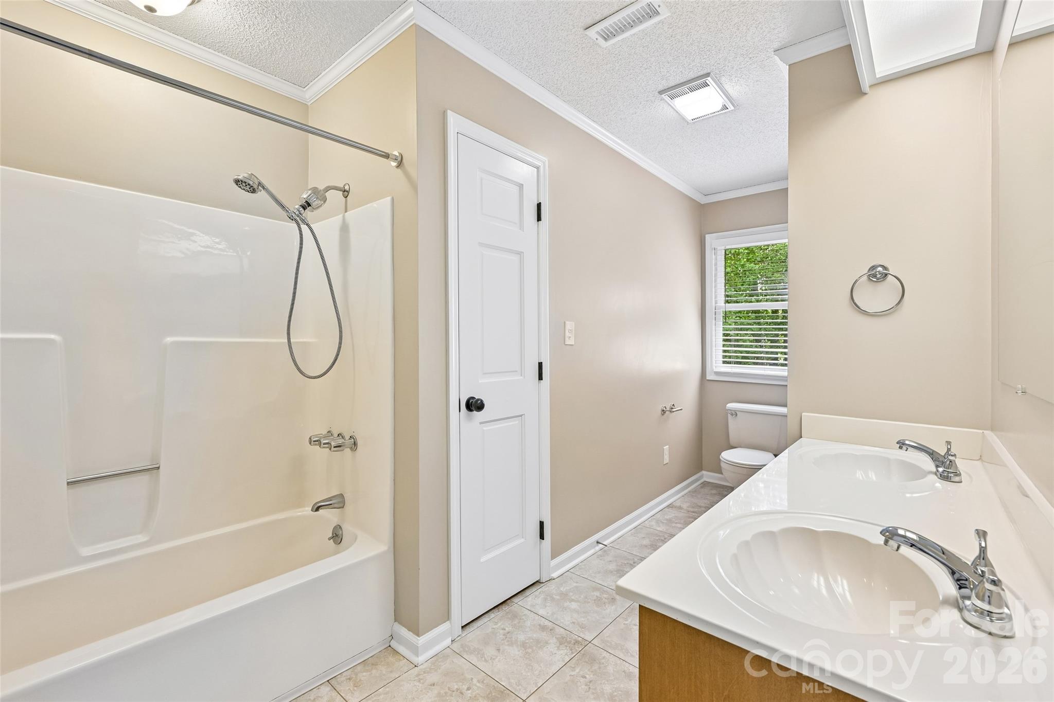 Photo 23 of 50 of 561 Briarwood Rd, Lancaster, SC